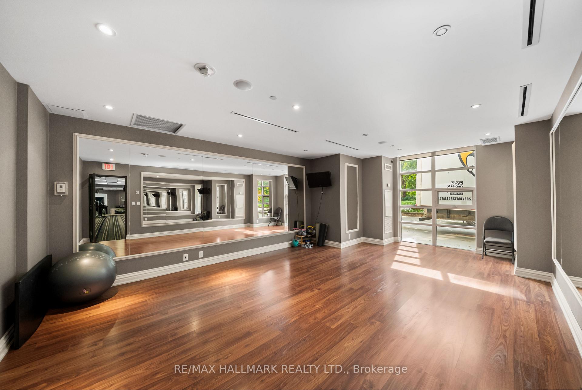 Photo 26 of Unit 1609, 9235 Jane Street, Vaughan, Maple — HOMEH