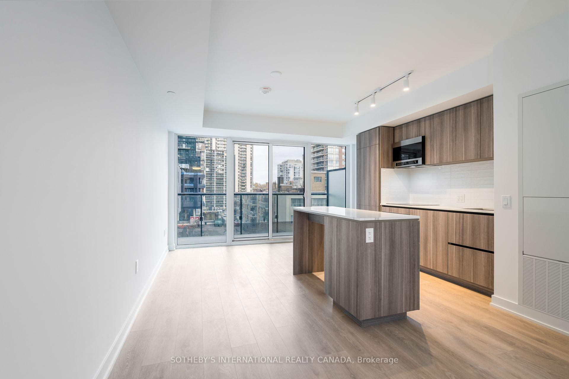 Photo 5 of Unit 407, 117 Broadway Avenue, Toronto, Mount Pleasant West — HOMEH