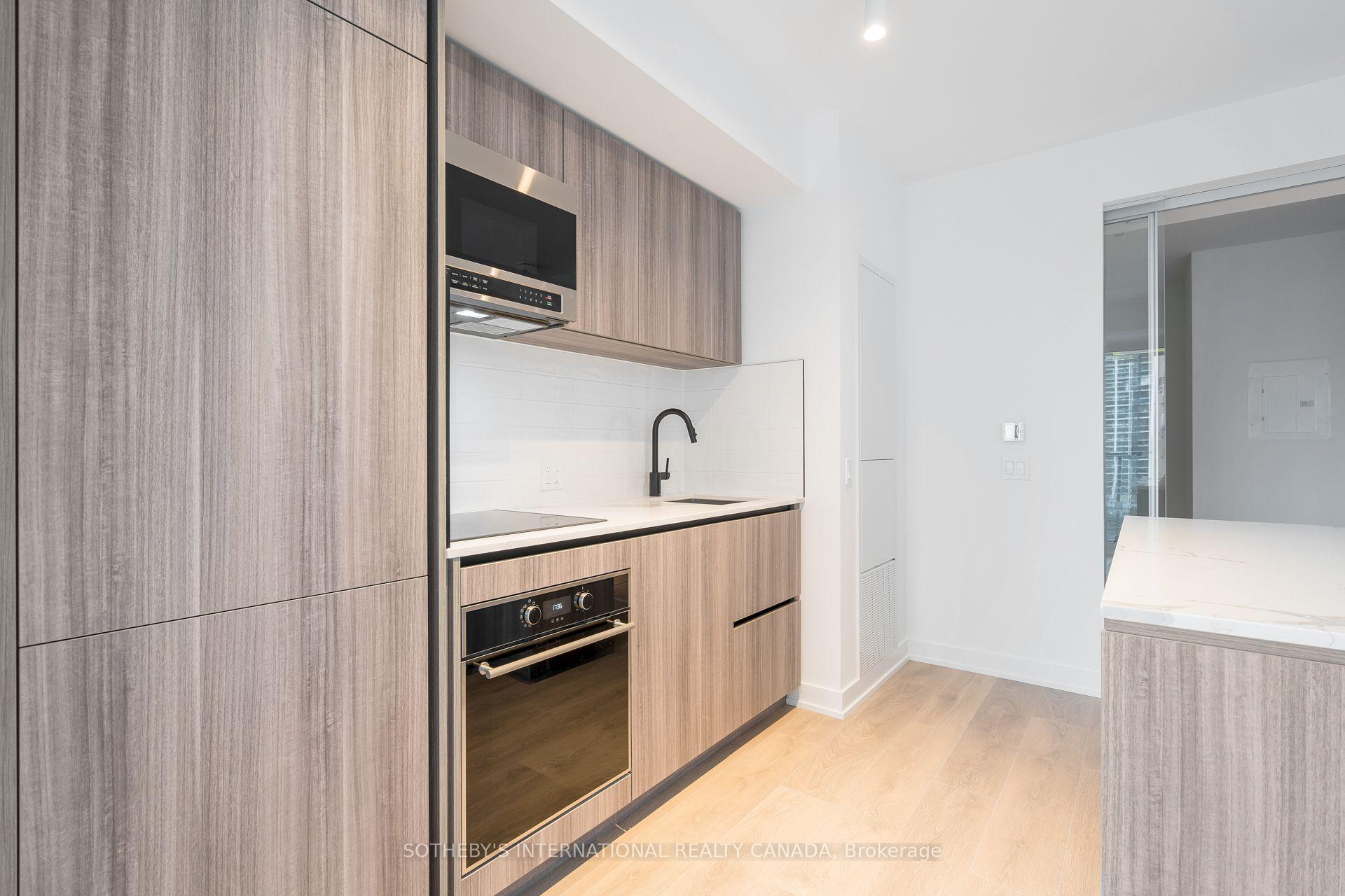 Photo 16 of Unit 407, 117 Broadway Avenue, Toronto, Mount Pleasant West — HOMEH