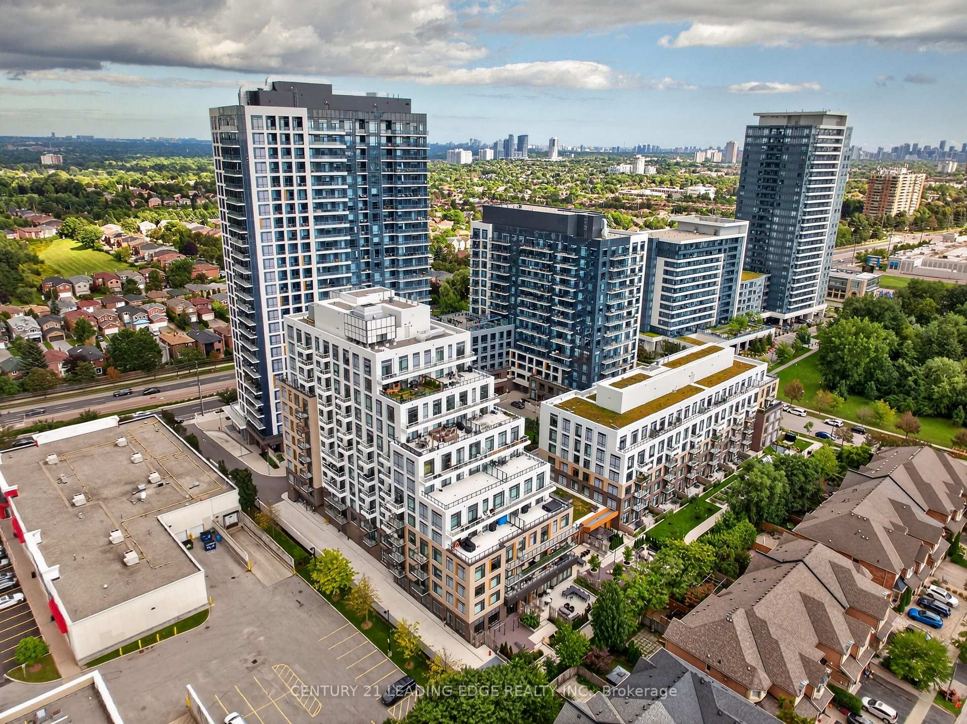 Photo 23 of Unit 1010, 8 Beverley Glen Boulevard, Vaughan, Beverley Glen — HOMEH