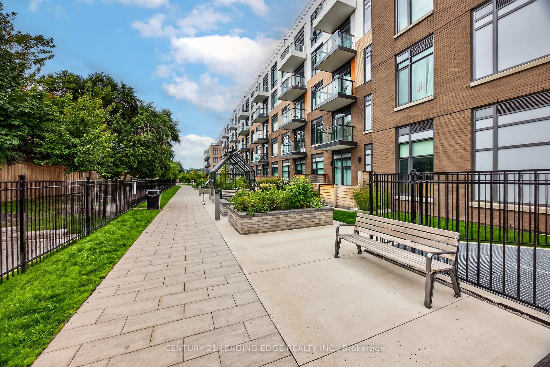 Photo 24 of Unit 1010, 8 Beverley Glen Boulevard, Vaughan, Beverley Glen — HOMEH