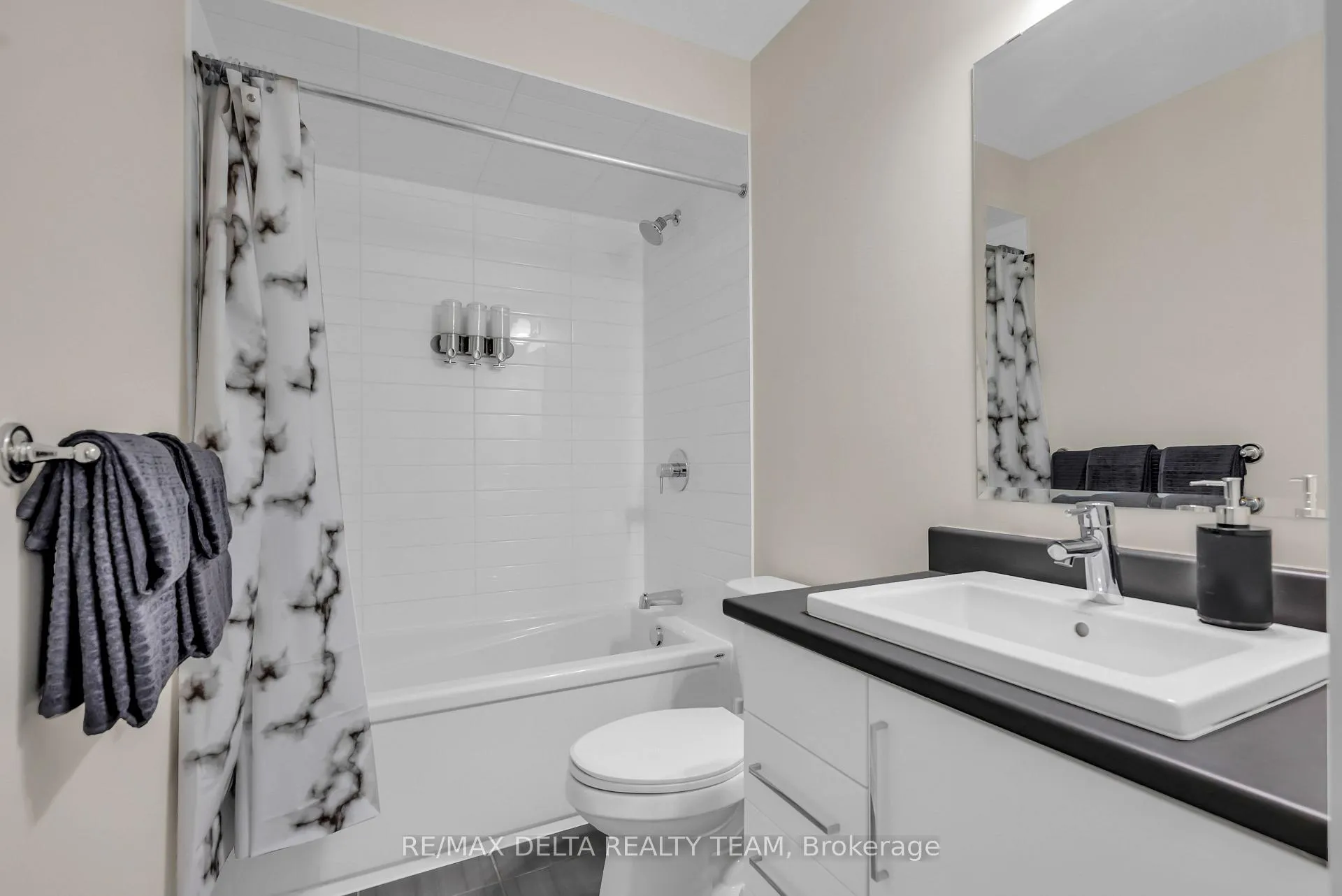 Photo 48 of 700 Guardian Grove, Ottawa, Riverside South/Gloucester Glen — HOMEH