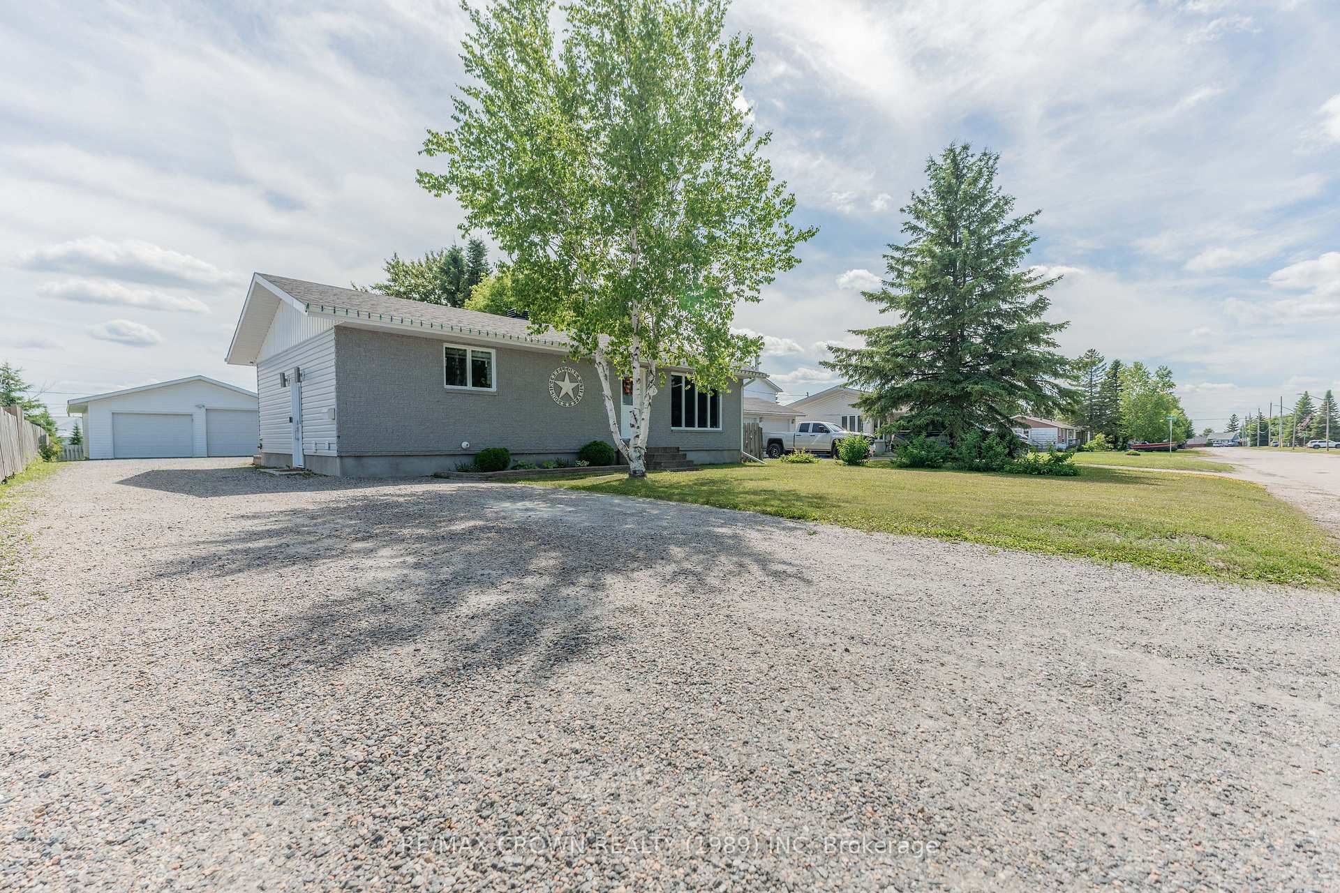 Photo 1 of 29 Hazel Street, Kapuskasing — HOMEH