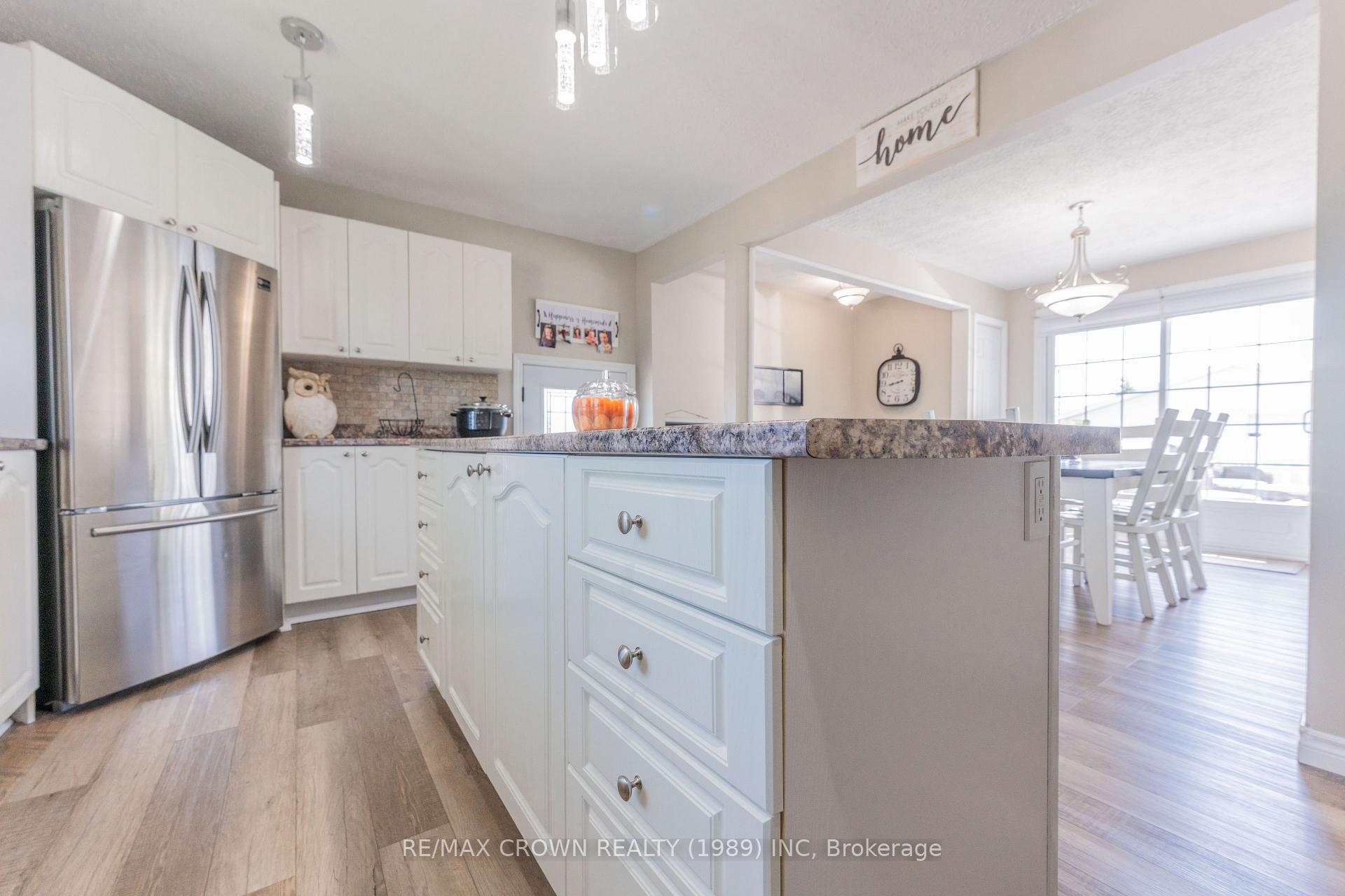 Photo 9 of 29 Hazel Street, Kapuskasing — HOMEH