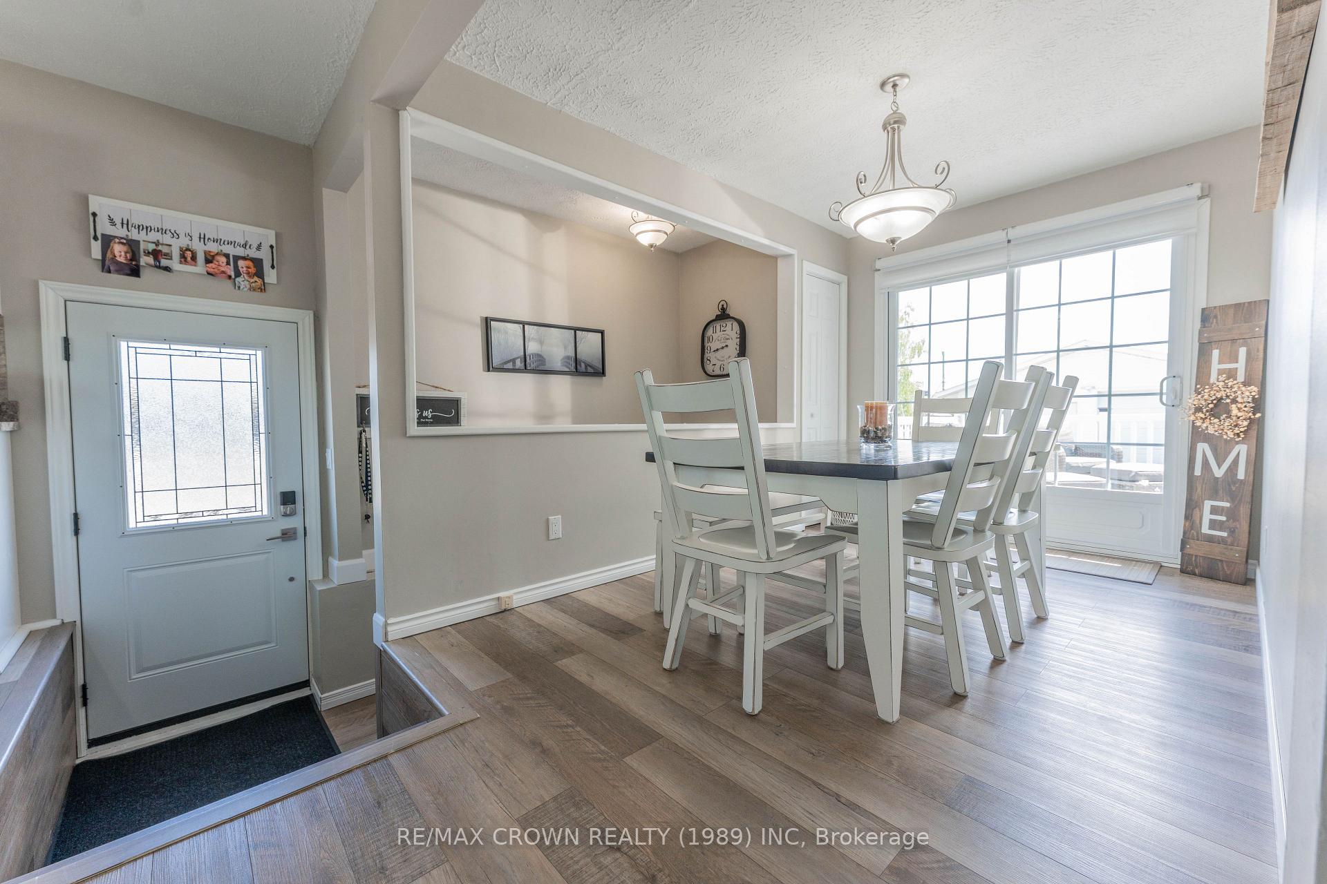 Photo 10 of 29 Hazel Street, Kapuskasing — HOMEH