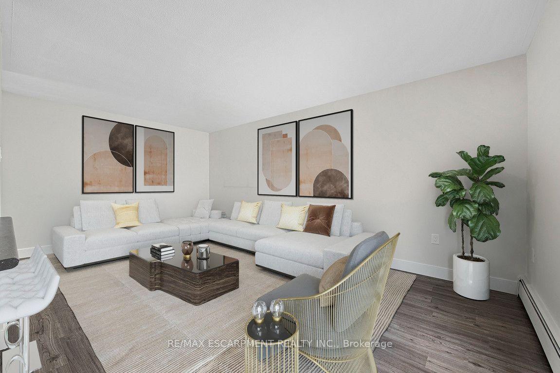 Photo 2 of Unit 702, 607 Heritage Drive, Waterloo, Heritage Park - Kitchener — HOMEH