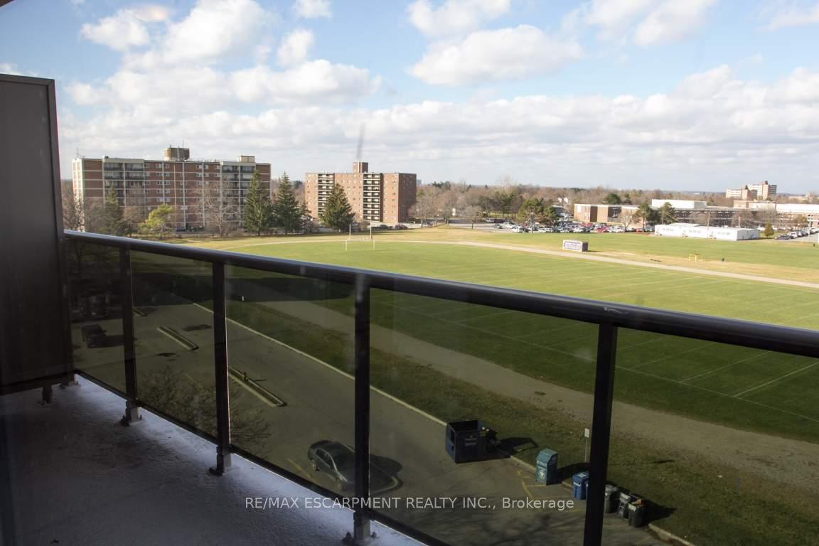 Photo 6 of Unit 702, 607 Heritage Drive, Waterloo, Heritage Park - Kitchener — HOMEH