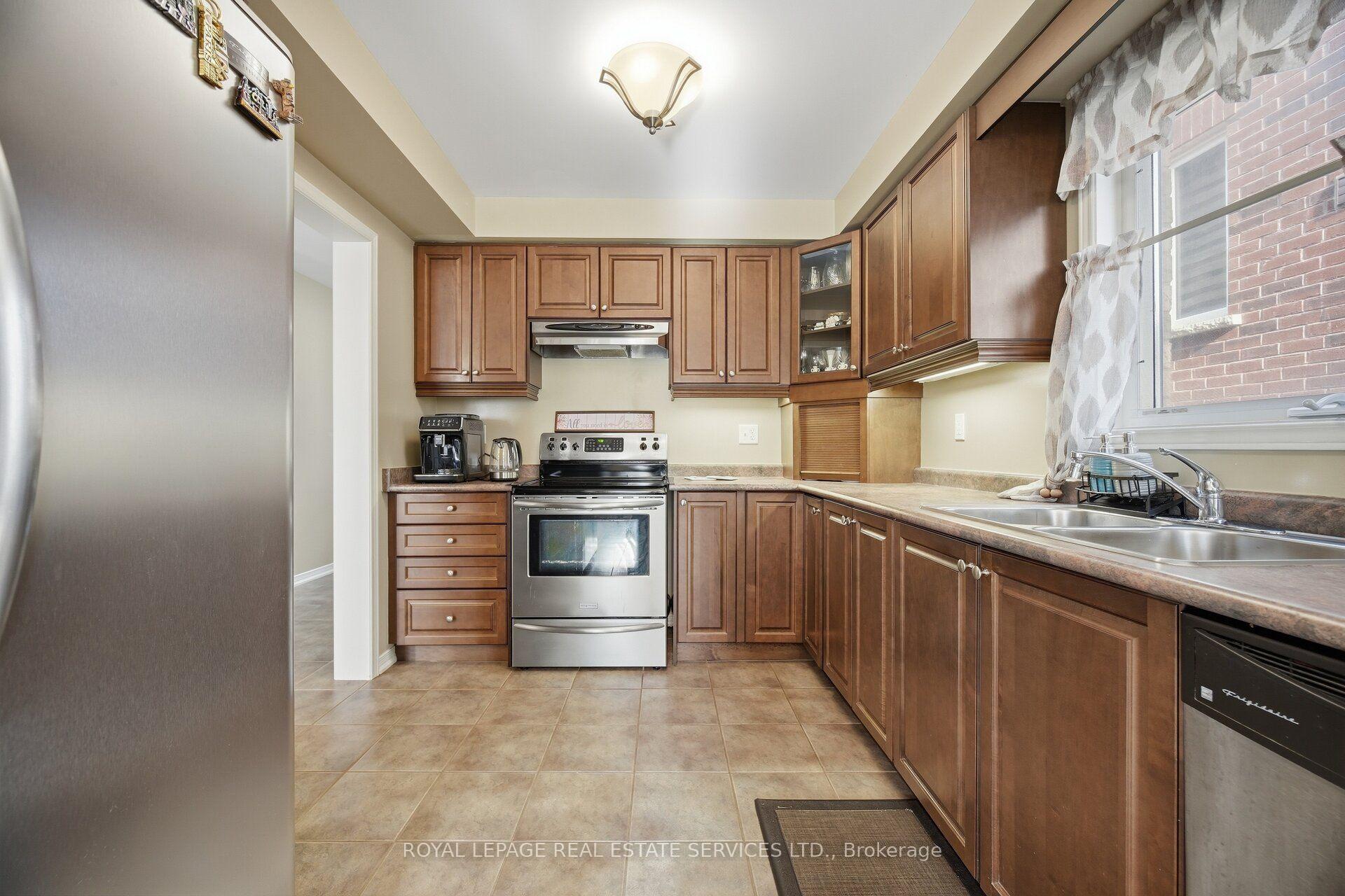 Photo 23 of 332 Duncan Lane N, Milton, Scott — HOMEH