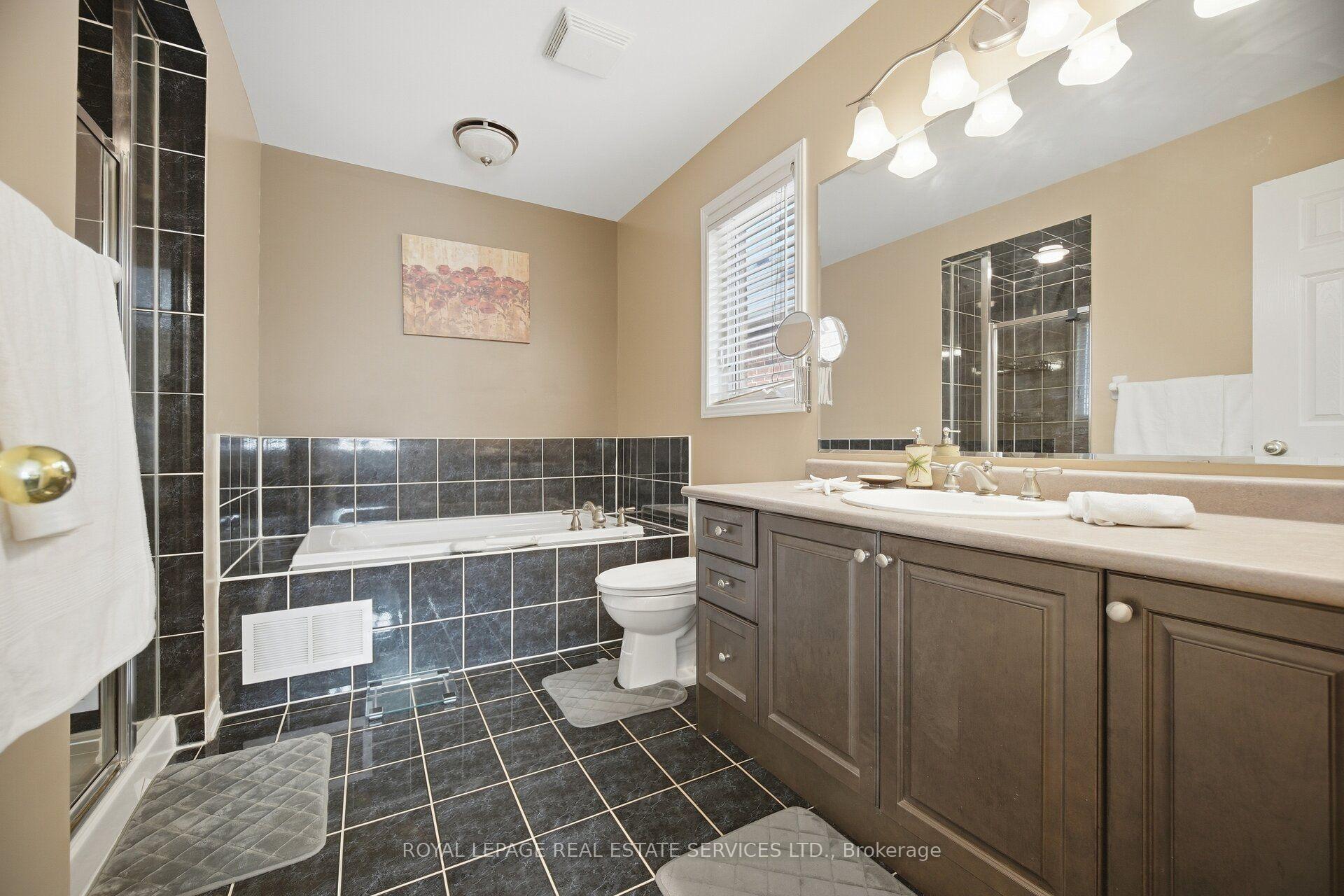 Photo 35 of 332 Duncan Lane N, Milton, Scott — HOMEH