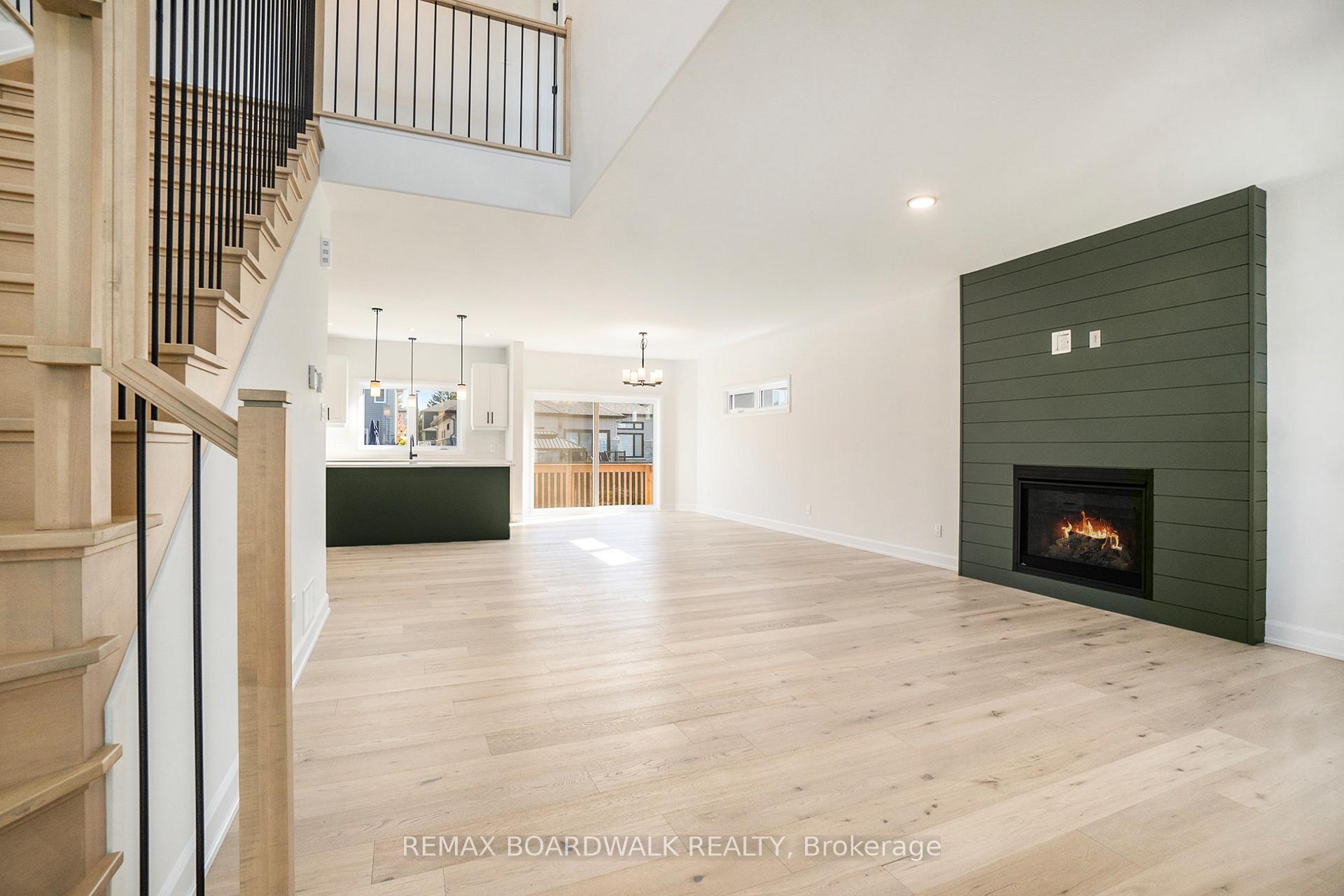 Photo 6 of 619 Geneva Crescent, Russell, Embrun — HOMEH