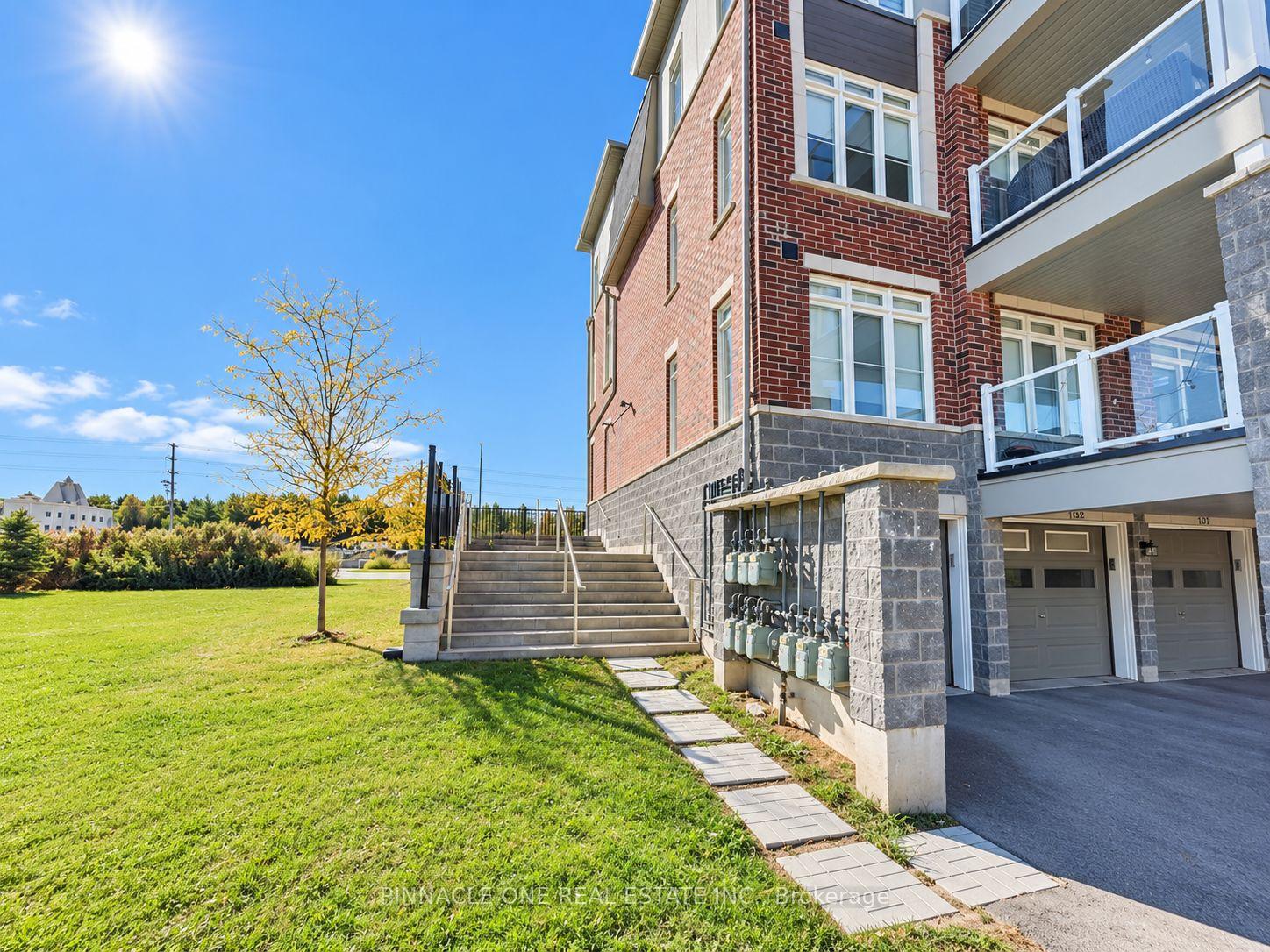 Photo 5 of Unit 105, 2540 William Jackson Drive, Pickering, Duffin Heights — HOMEH
