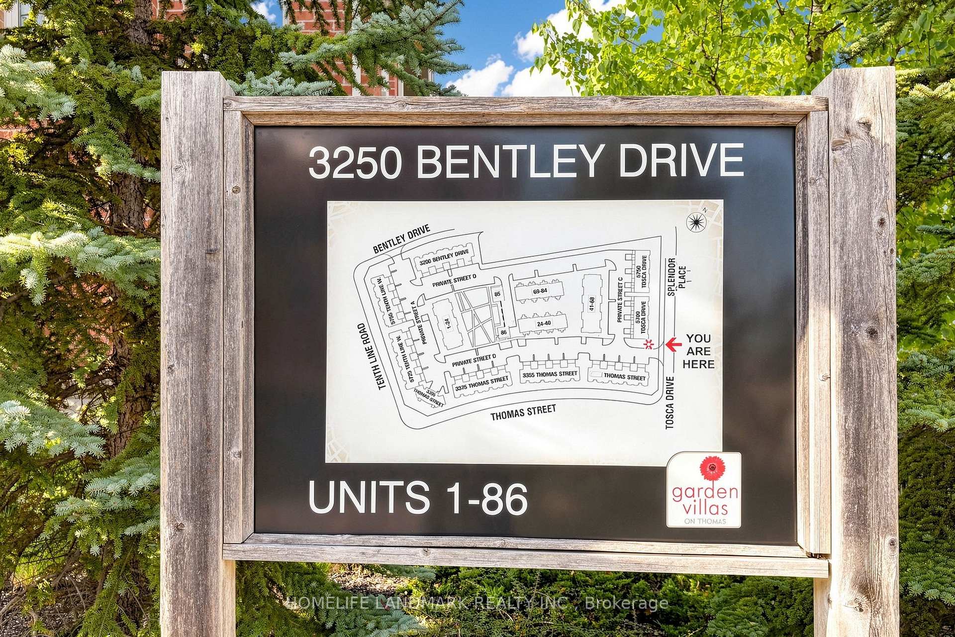 Photo 3 of Unit 68, 3250 Bentley Drive, Mississauga, Churchill Meadows — HOMEH