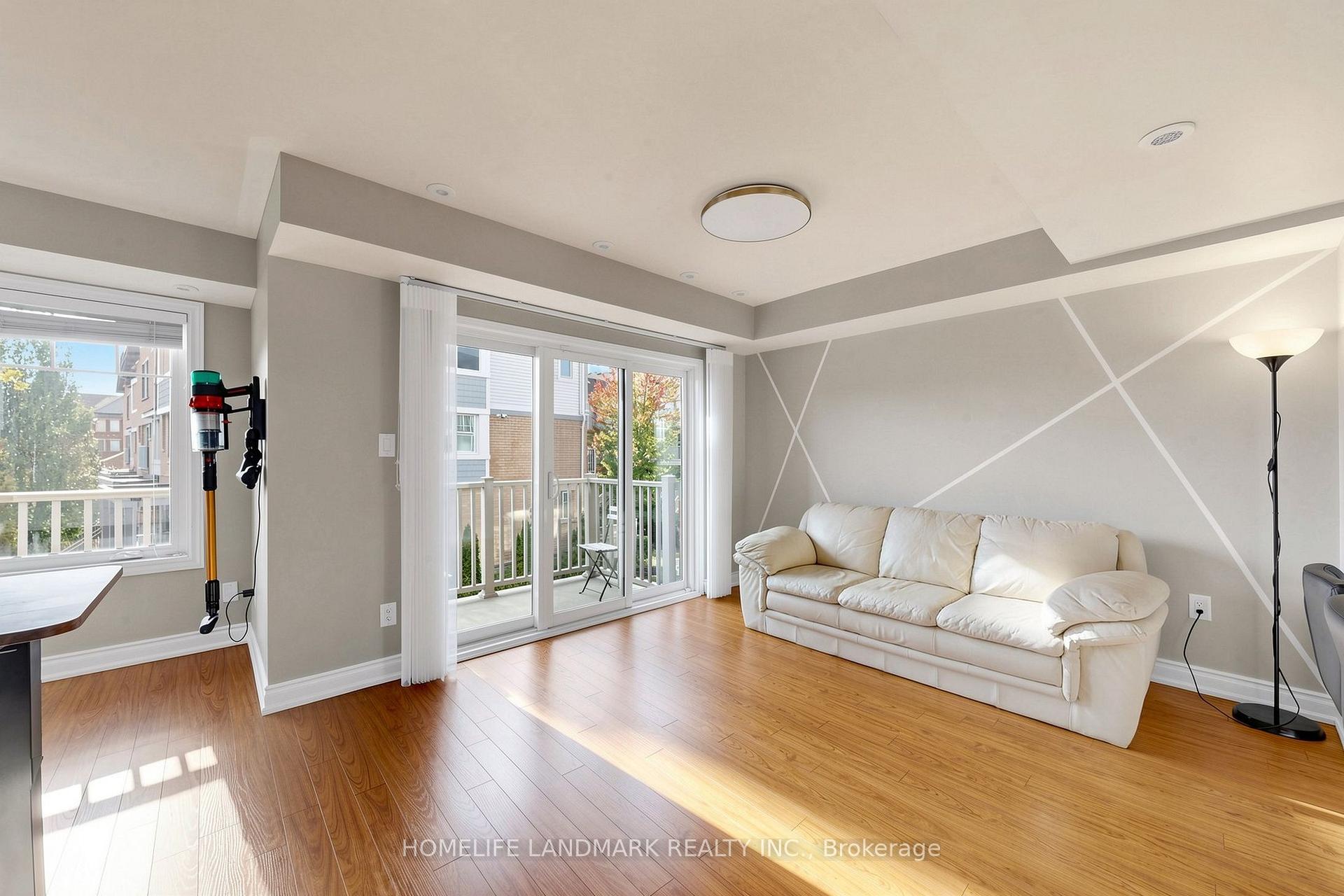 Photo 6 of Unit 68, 3250 Bentley Drive, Mississauga, Churchill Meadows — HOMEH