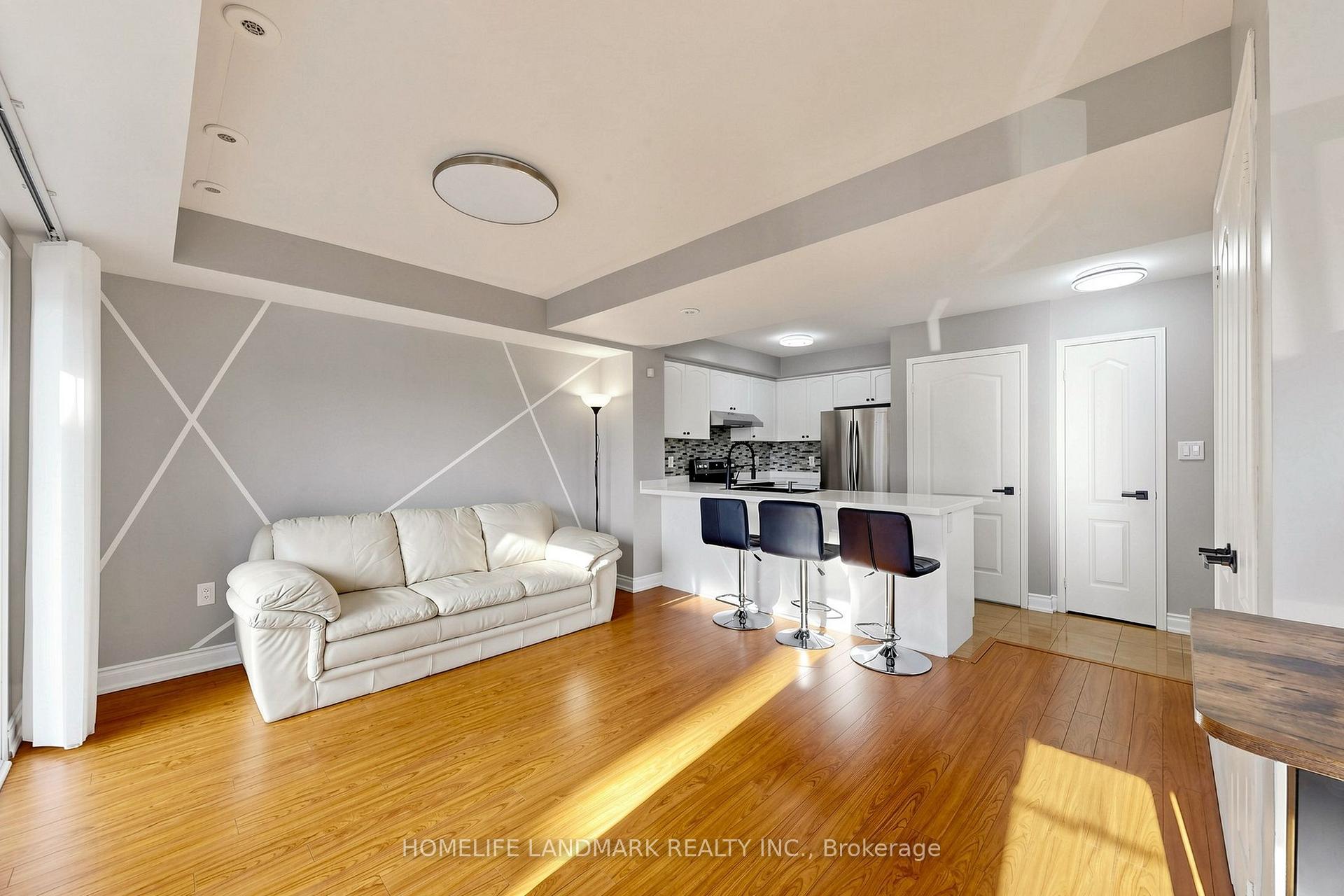 Photo 8 of Unit 68, 3250 Bentley Drive, Mississauga, Churchill Meadows — HOMEH