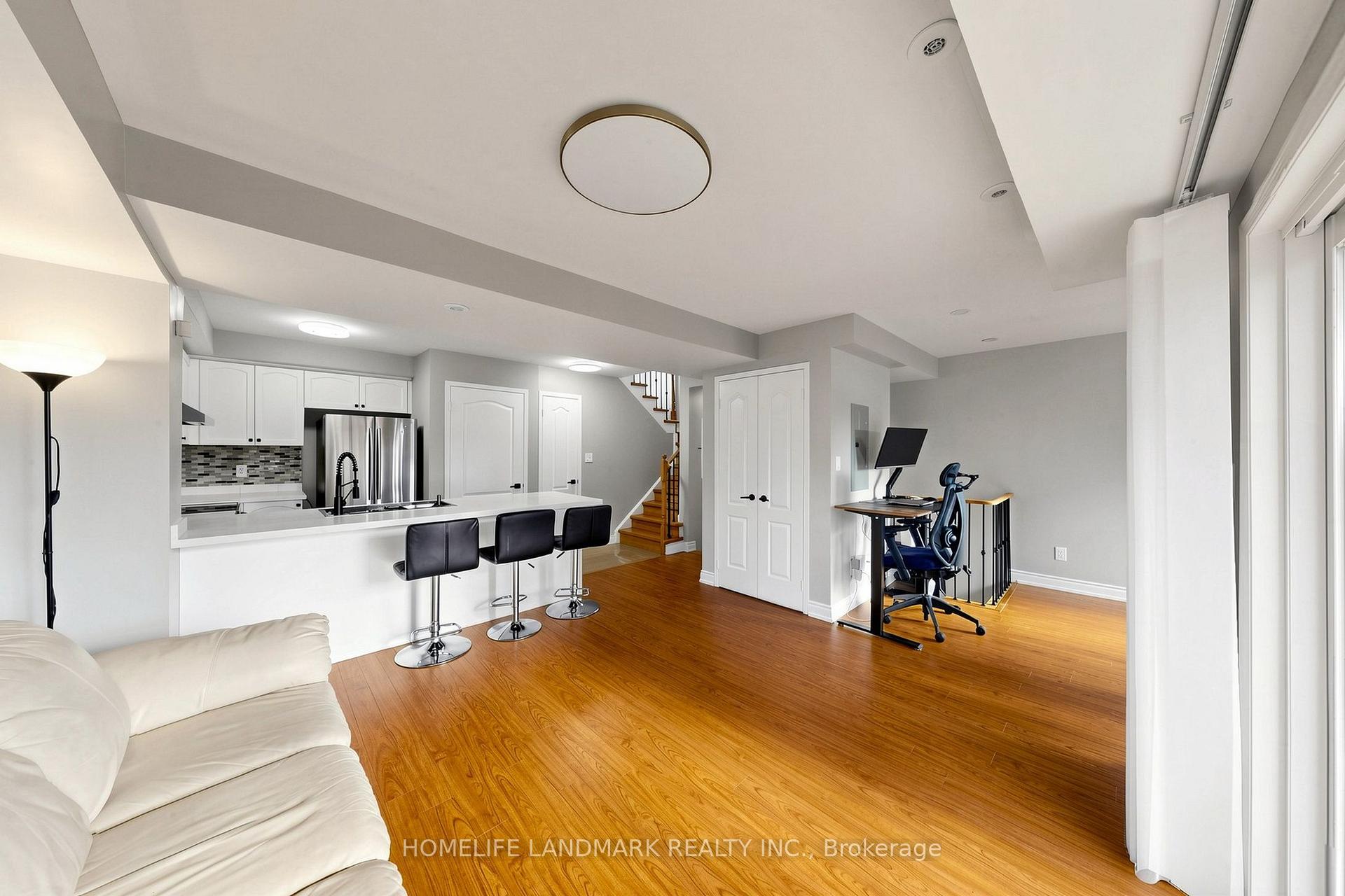 Photo 10 of Unit 68, 3250 Bentley Drive, Mississauga, Churchill Meadows — HOMEH