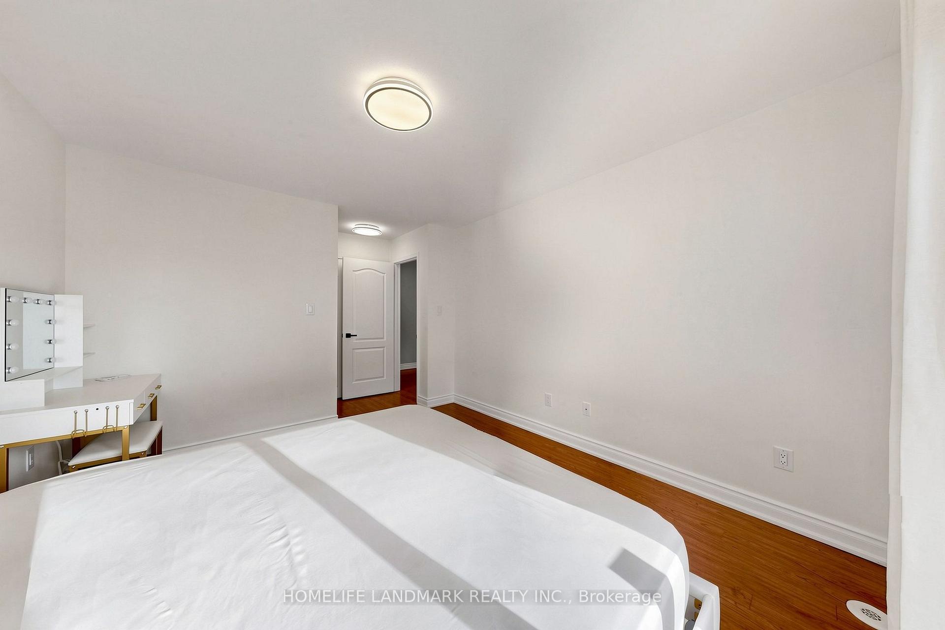 Photo 30 of Unit 68, 3250 Bentley Drive, Mississauga, Churchill Meadows — HOMEH