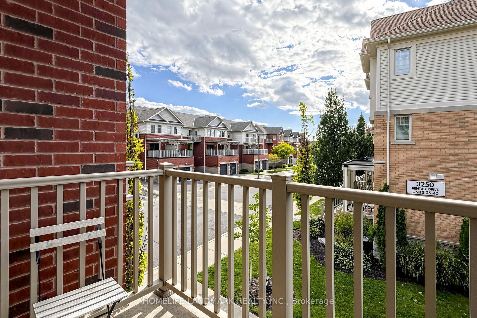 Photo 46 of Unit 68, 3250 Bentley Drive, Mississauga, Churchill Meadows — HOMEH