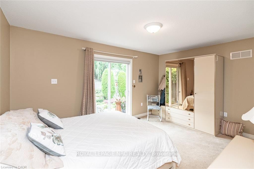 Photo 15 of 80 Vinifera Drive, Grimsby, Grimsby East — HOMEH