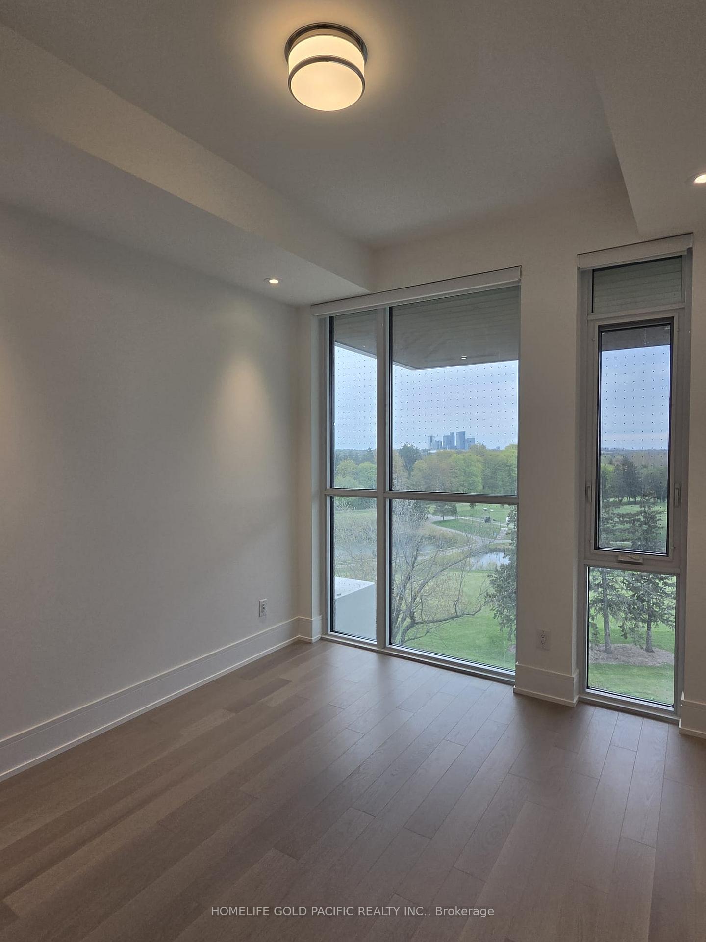 Photo 5 of Unit 519, 399 Royal Orchard Boulevard, Markham, Royal Orchard — HOMEH