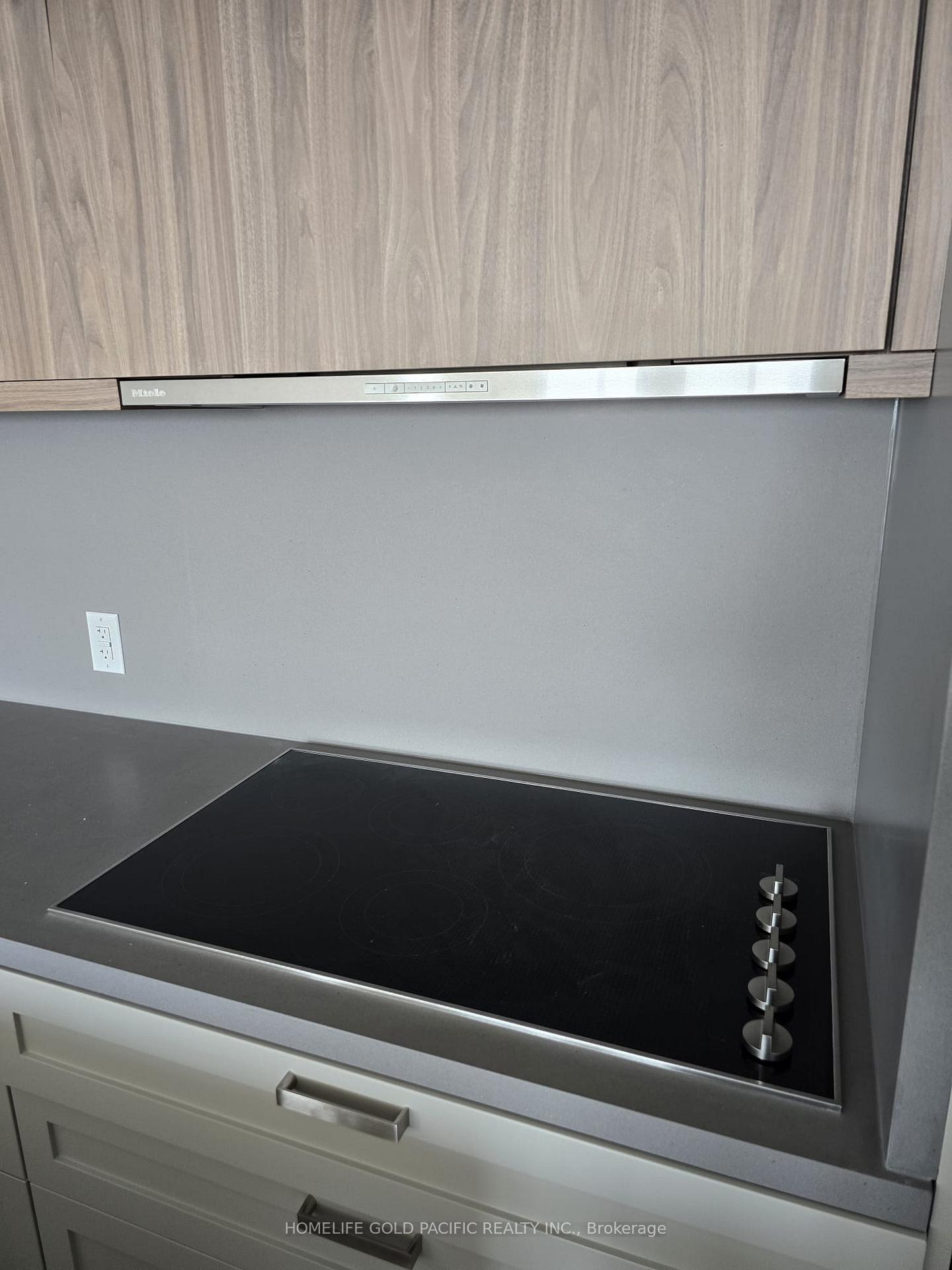 Photo 8 of Unit 519, 399 Royal Orchard Boulevard, Markham, Royal Orchard — HOMEH