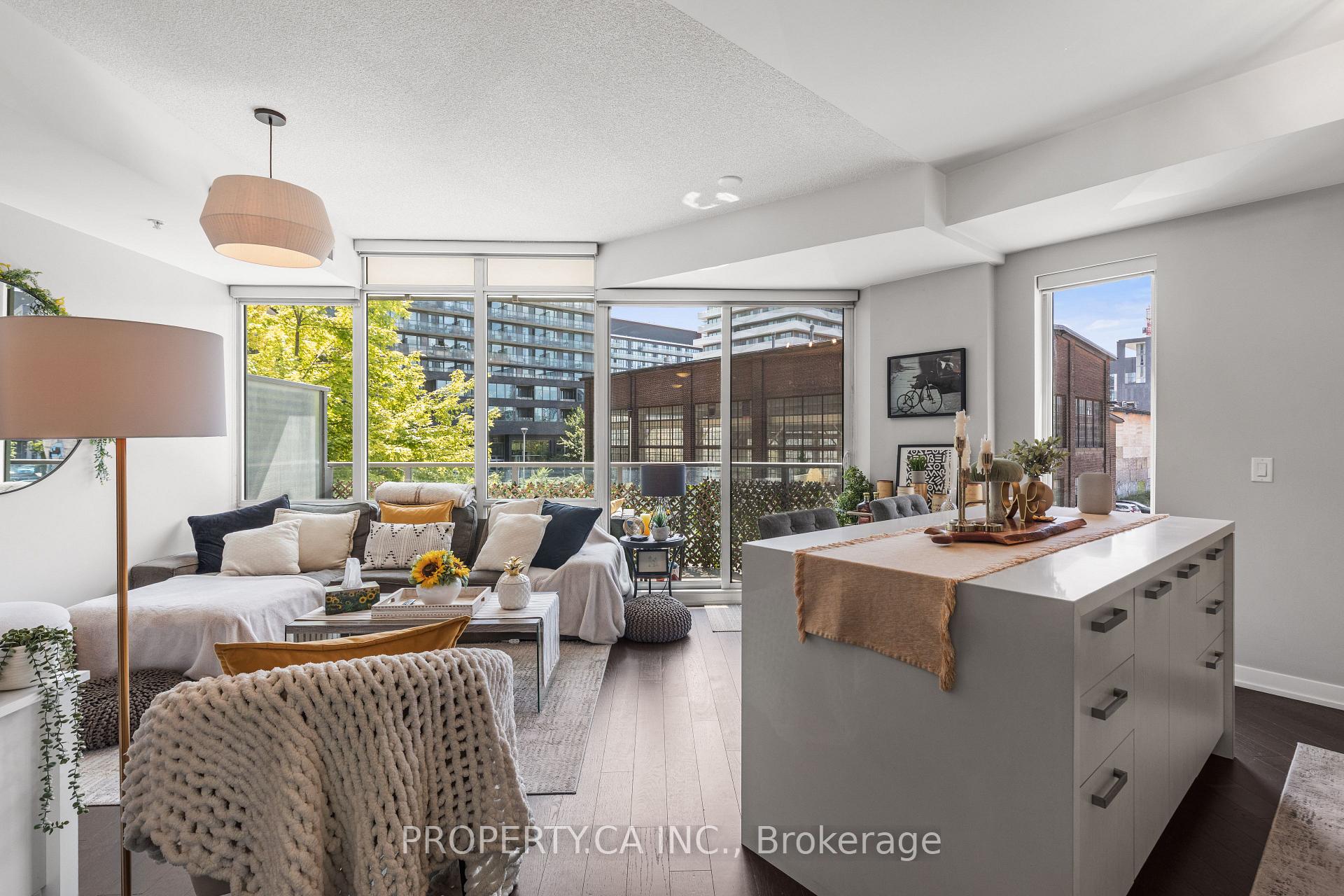 Photo 9 of Unit N122, 120 Bayview Avenue, Toronto, Waterfront Communities — HOMEH