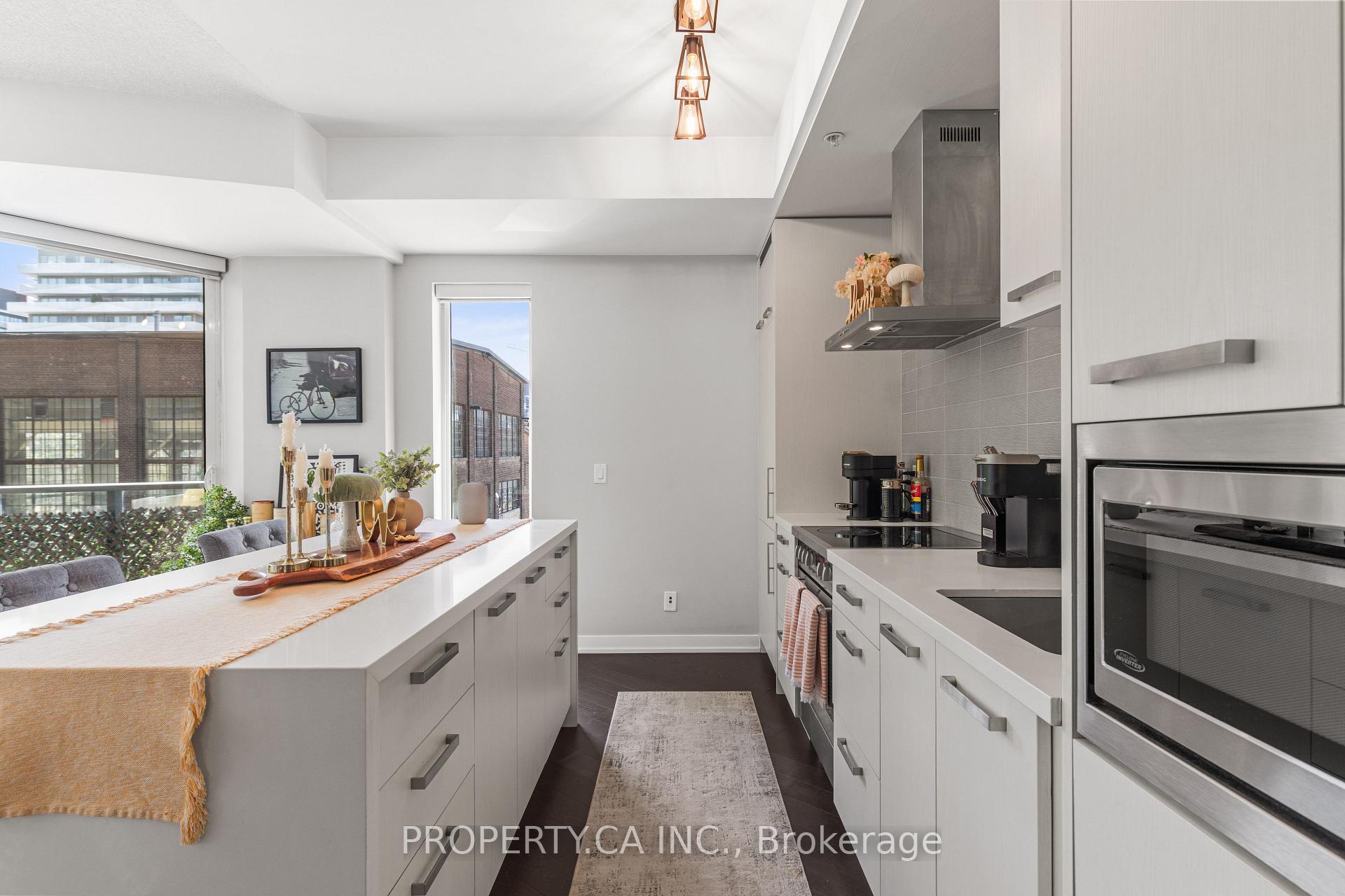 Photo 10 of Unit N122, 120 Bayview Avenue, Toronto, Waterfront Communities — HOMEH