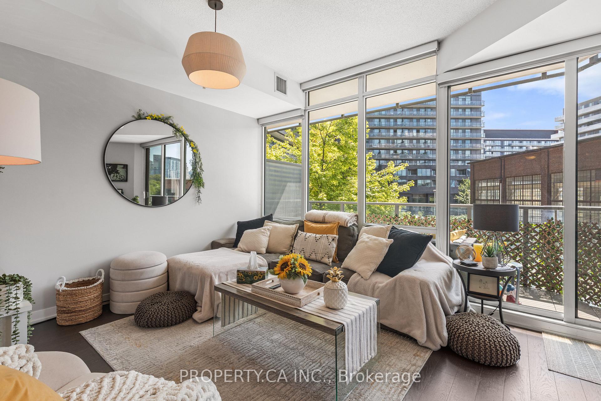 Photo 14 of Unit N122, 120 Bayview Avenue, Toronto, Waterfront Communities — HOMEH