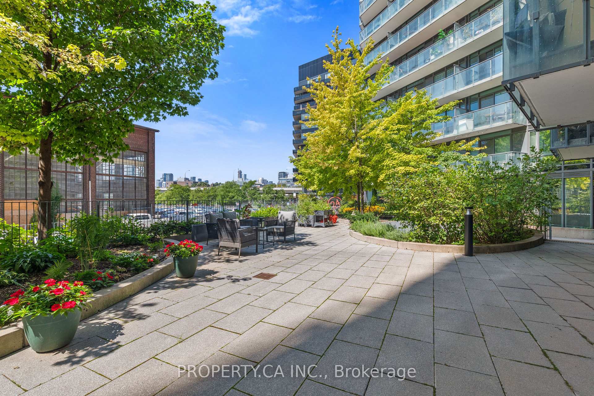 Photo 21 of Unit N122, 120 Bayview Avenue, Toronto, Waterfront Communities — HOMEH