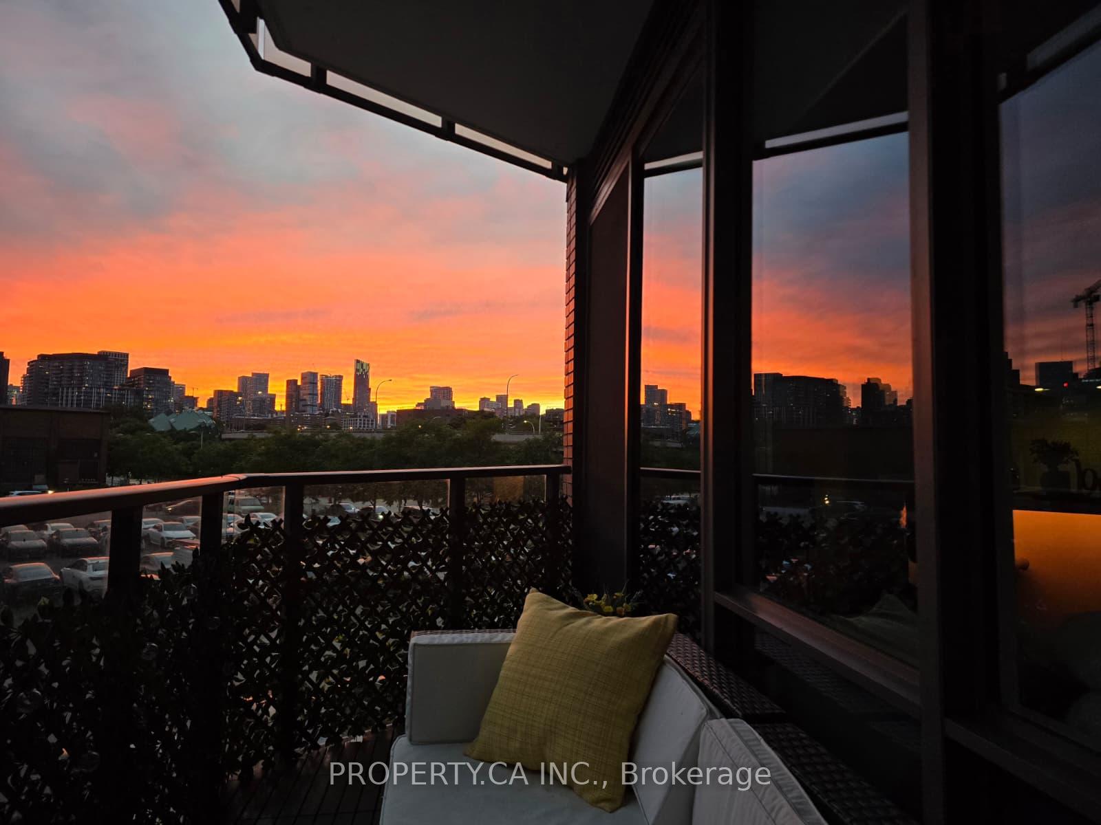 Photo 32 of Unit N122, 120 Bayview Avenue, Toronto, Waterfront Communities — HOMEH
