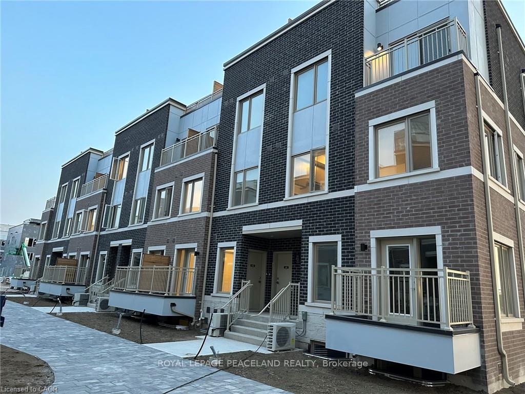 Photo 1 of Unit 39, 21 Honeycrisp Crescent, Vaughan, Vaughan Corporate Centre — HOMEH