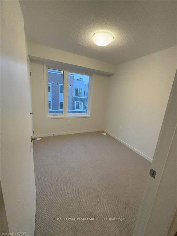 Photo 7 of Unit 39, 21 Honeycrisp Crescent, Vaughan, Vaughan Corporate Centre — HOMEH