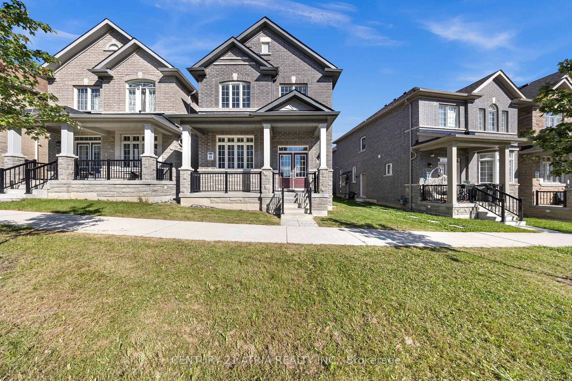 Photo 2 of 548 White's Hill Avenue, Markham, Cornell — HOMEH