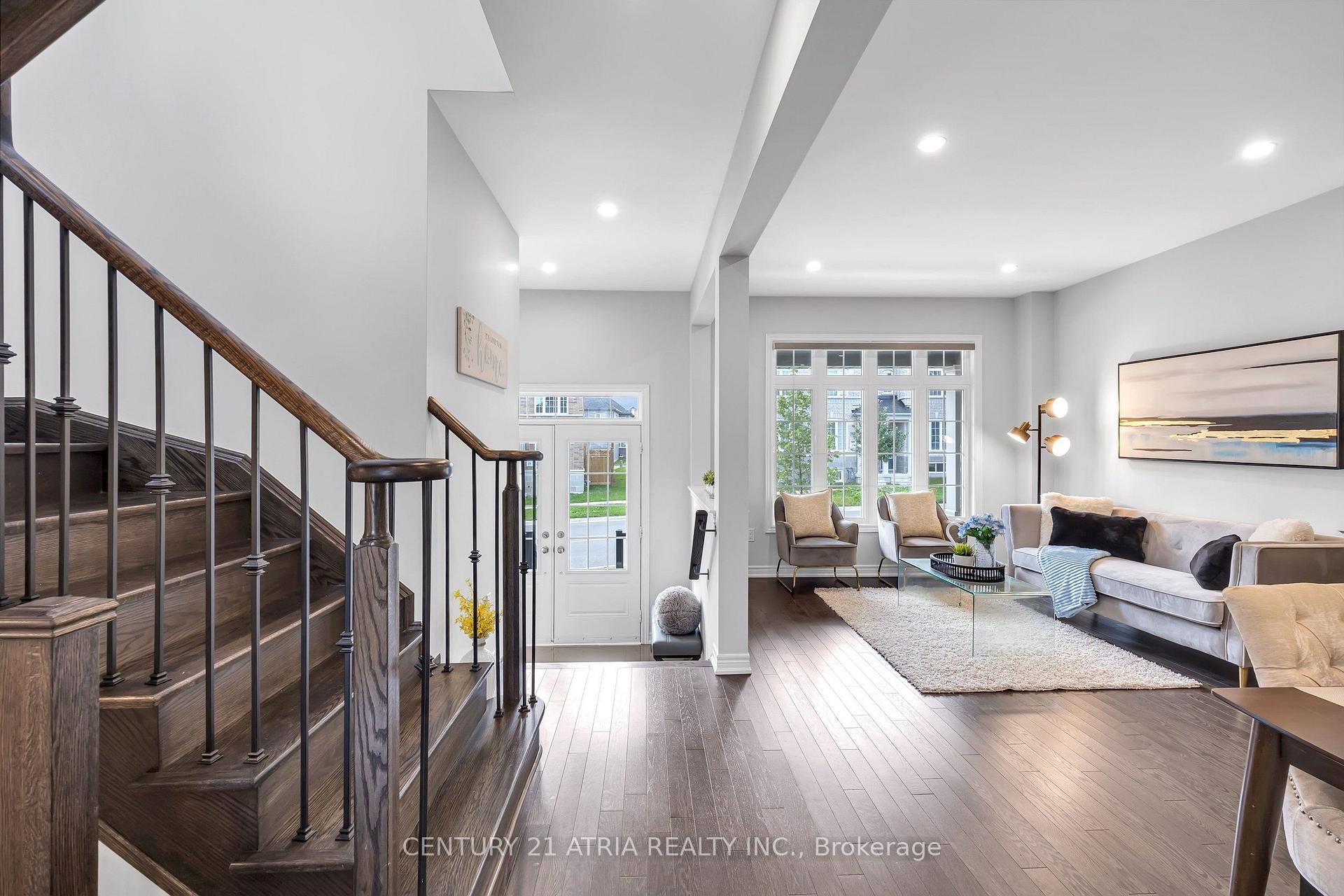 Photo 6 of 548 White's Hill Avenue, Markham, Cornell — HOMEH