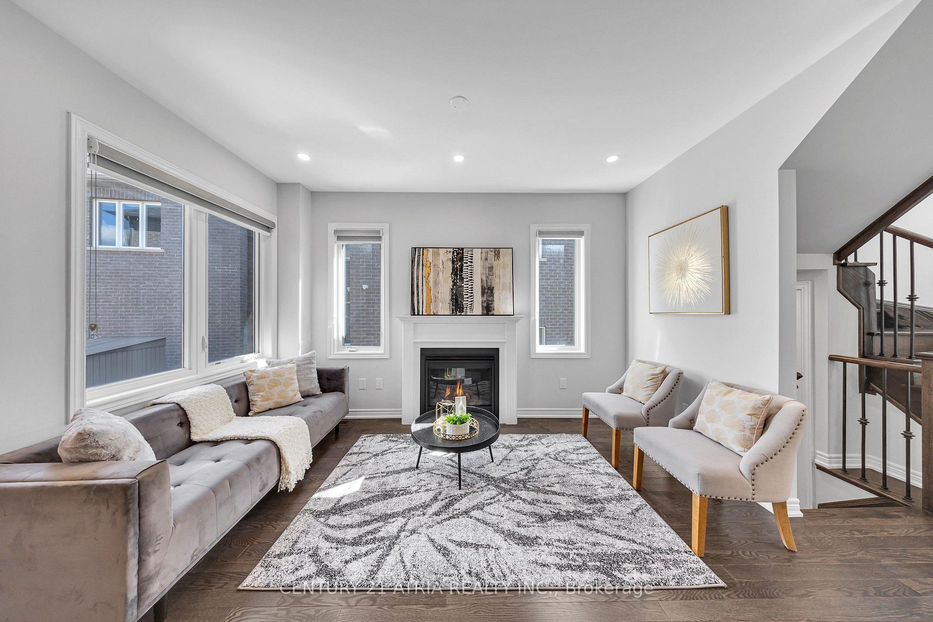 Photo 13 of 548 White's Hill Avenue, Markham, Cornell — HOMEH