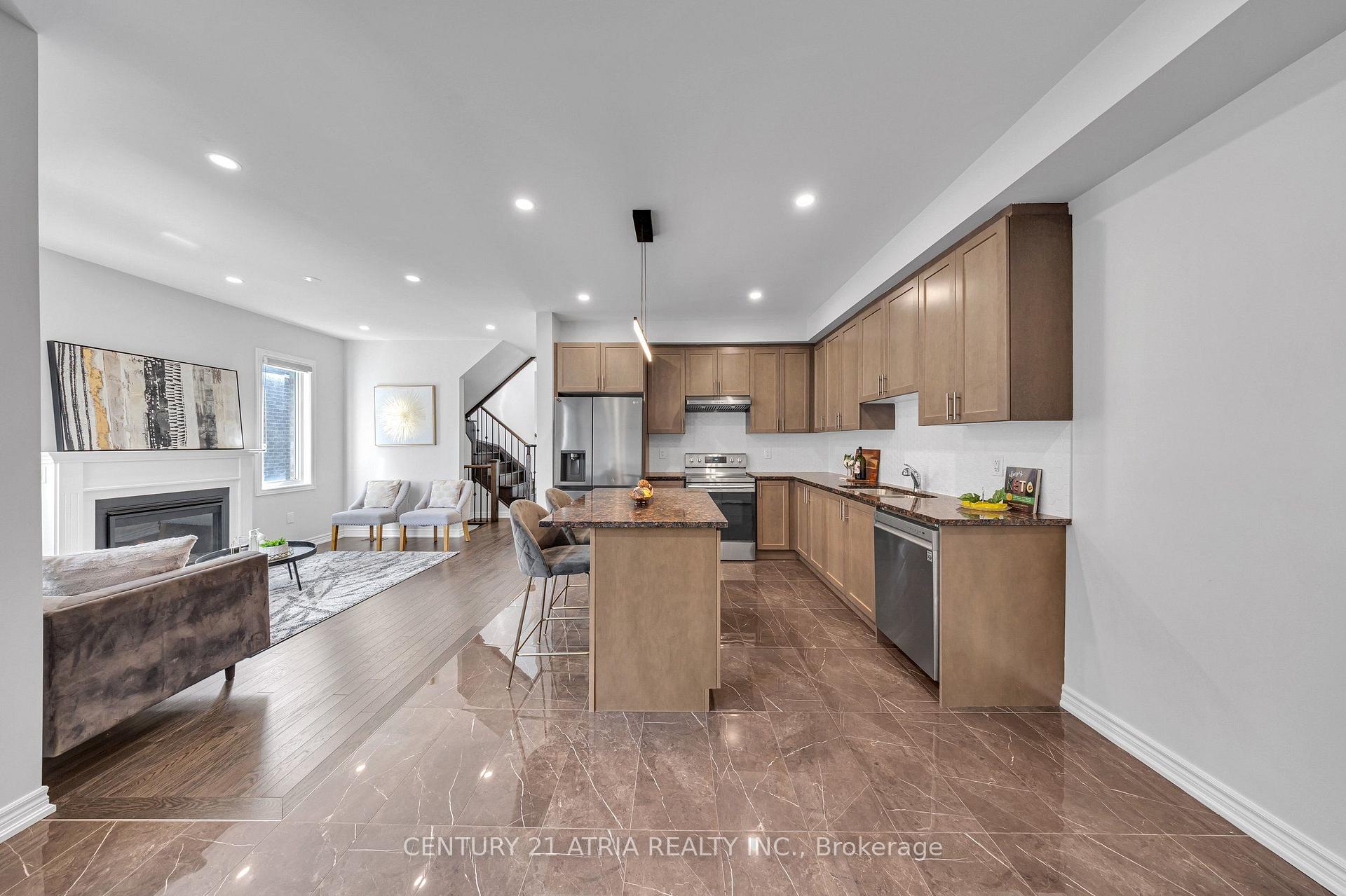 Photo 14 of 548 White's Hill Avenue, Markham, Cornell — HOMEH