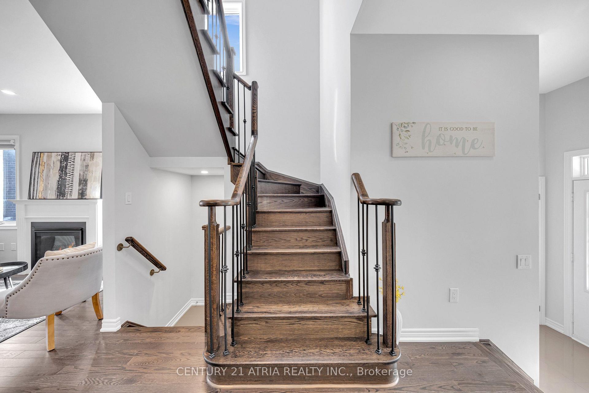 Photo 18 of 548 White's Hill Avenue, Markham, Cornell — HOMEH