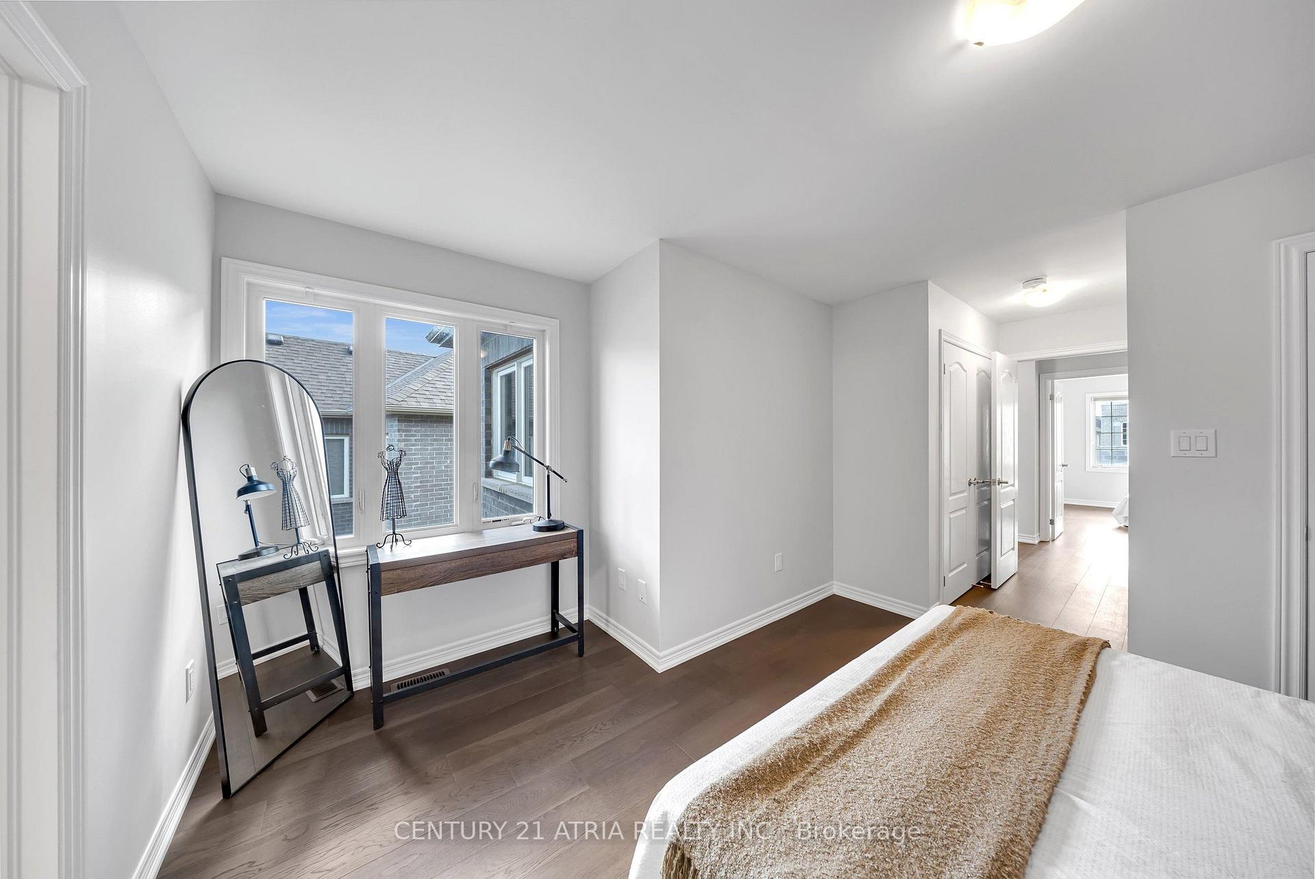 Photo 21 of 548 White's Hill Avenue, Markham, Cornell — HOMEH