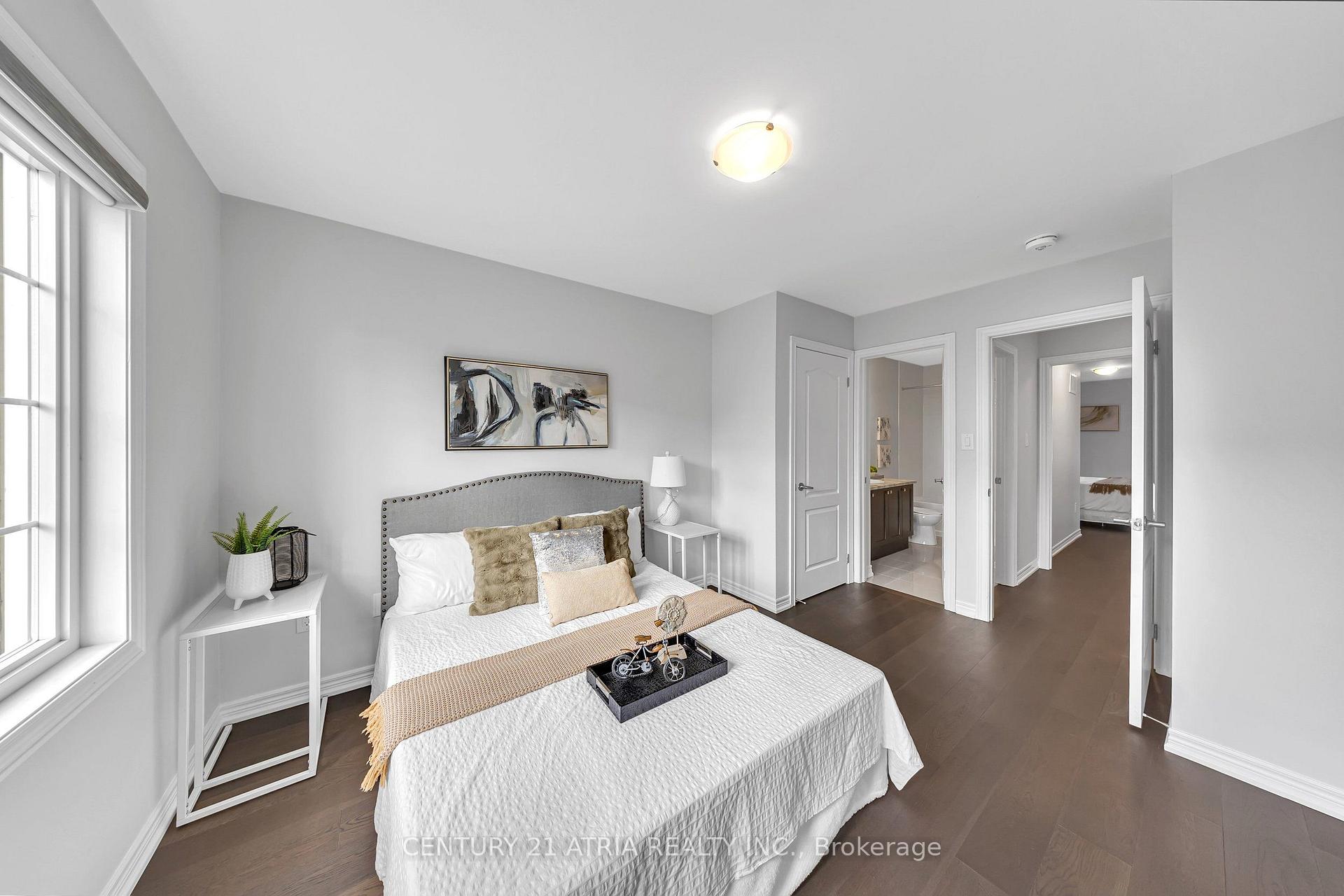 Photo 25 of 548 White's Hill Avenue, Markham, Cornell — HOMEH