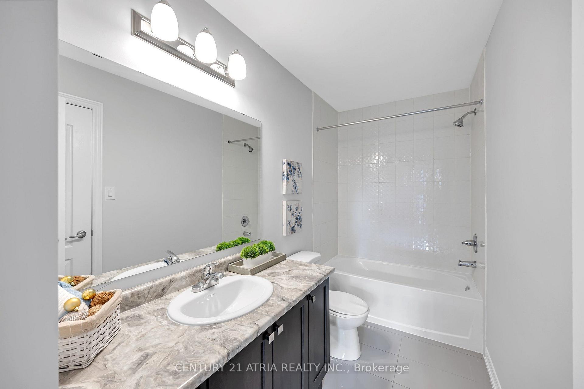 Photo 26 of 548 White's Hill Avenue, Markham, Cornell — HOMEH
