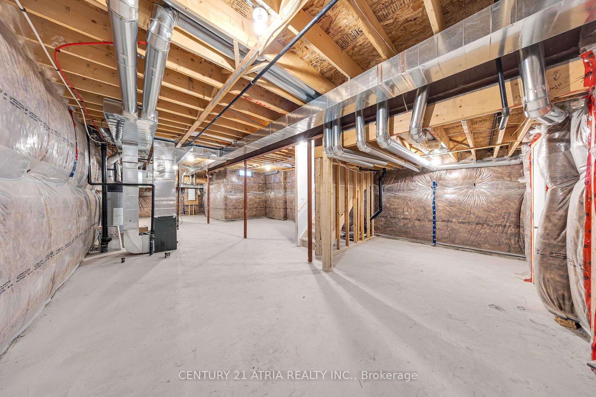 Photo 34 of 548 White's Hill Avenue, Markham, Cornell — HOMEH