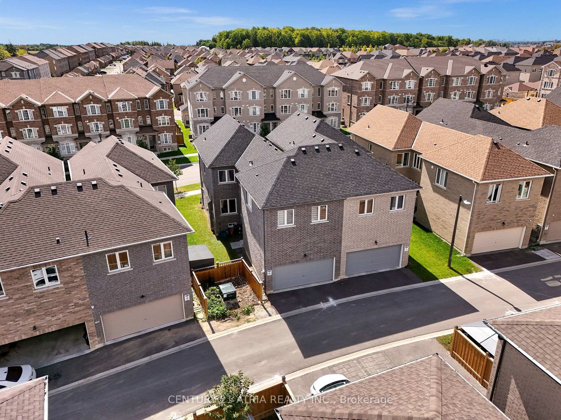 Photo 37 of 548 White's Hill Avenue, Markham, Cornell — HOMEH