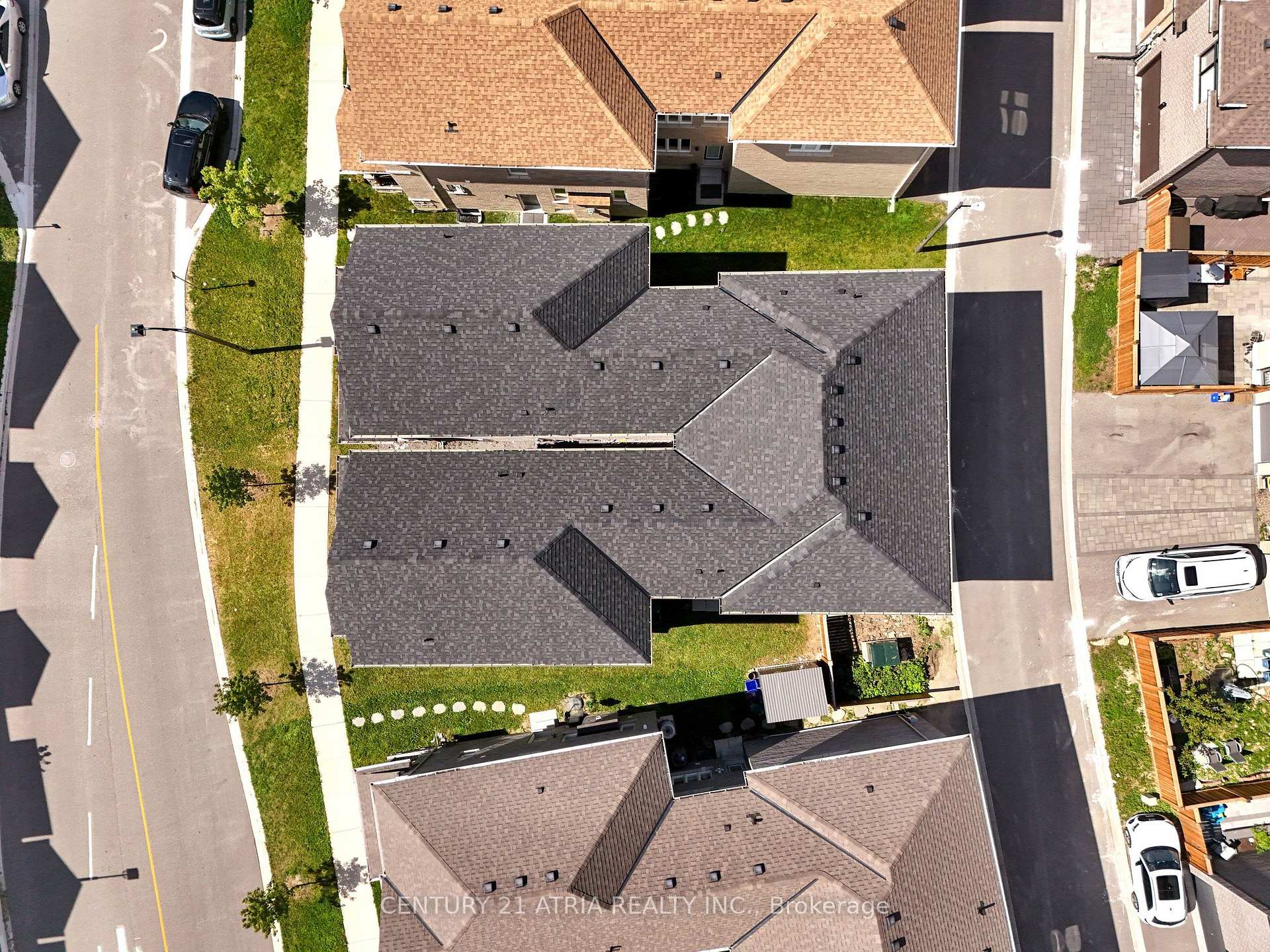 Photo 38 of 548 White's Hill Avenue, Markham, Cornell — HOMEH