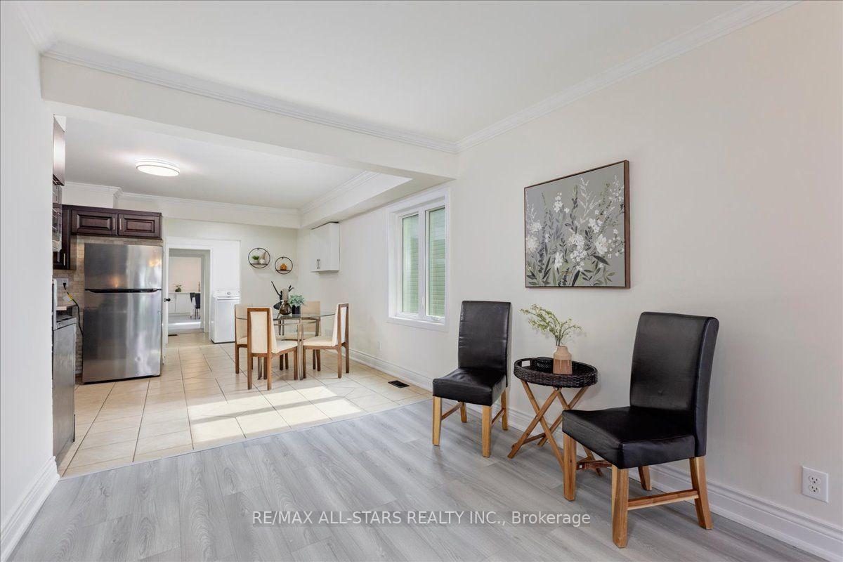 Photo 10 of 369 Lake Drive, Georgina, Historic Lakeshore Communities — HOMEH