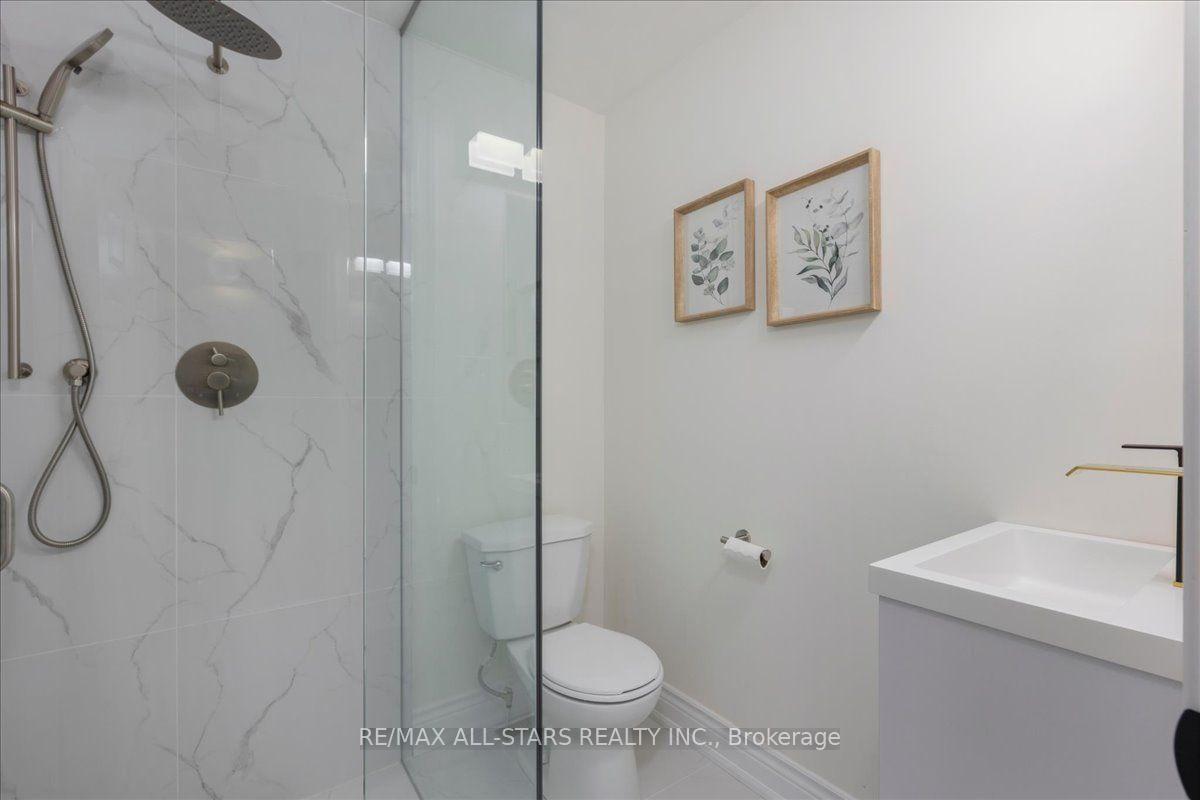Photo 15 of 369 Lake Drive, Georgina, Historic Lakeshore Communities — HOMEH