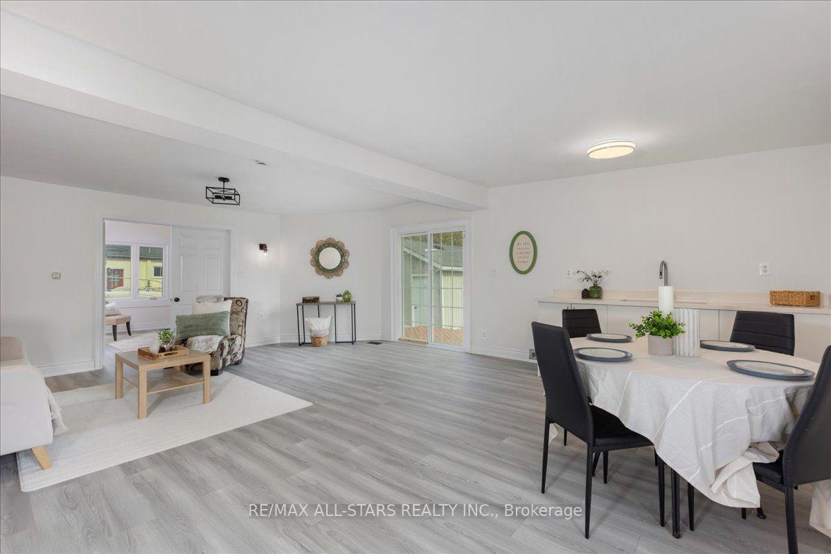 Photo 18 of 369 Lake Drive, Georgina, Historic Lakeshore Communities — HOMEH