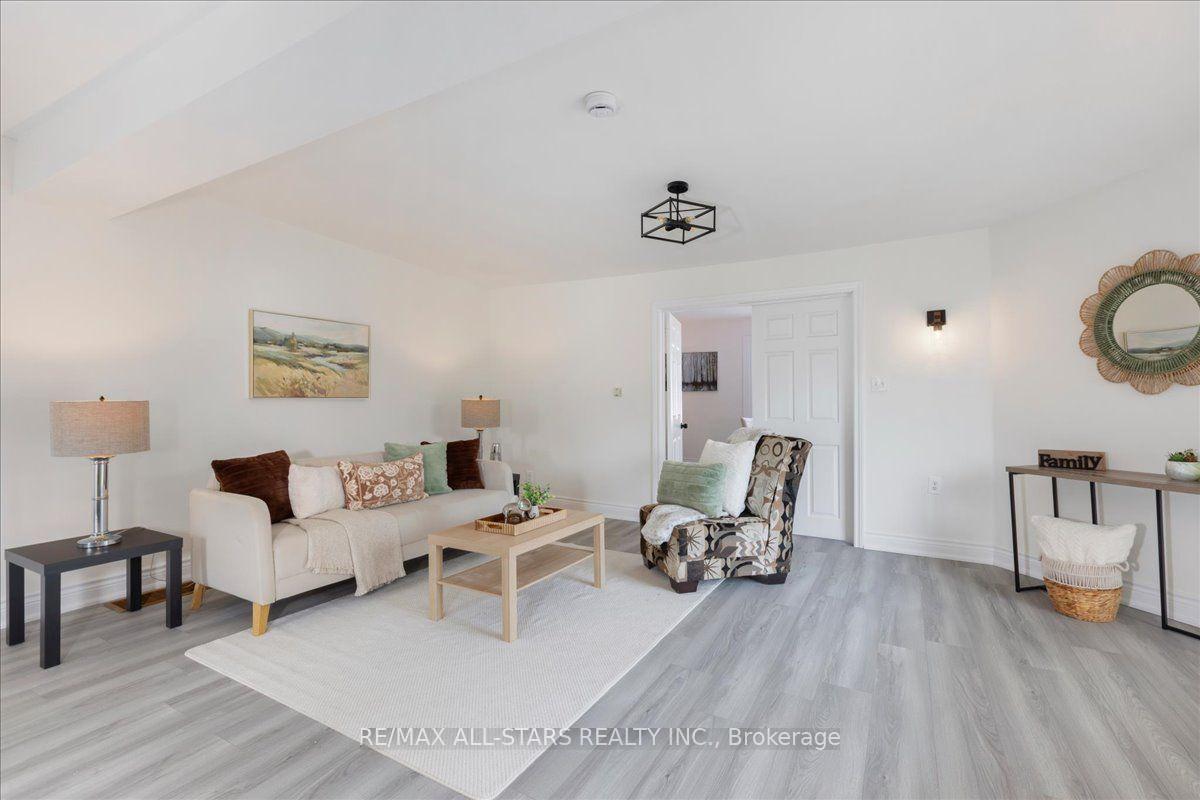 Photo 20 of 369 Lake Drive, Georgina, Historic Lakeshore Communities — HOMEH