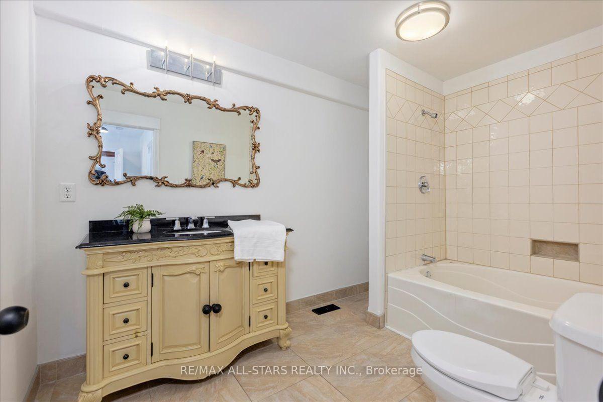 Photo 28 of 369 Lake Drive, Georgina, Historic Lakeshore Communities — HOMEH