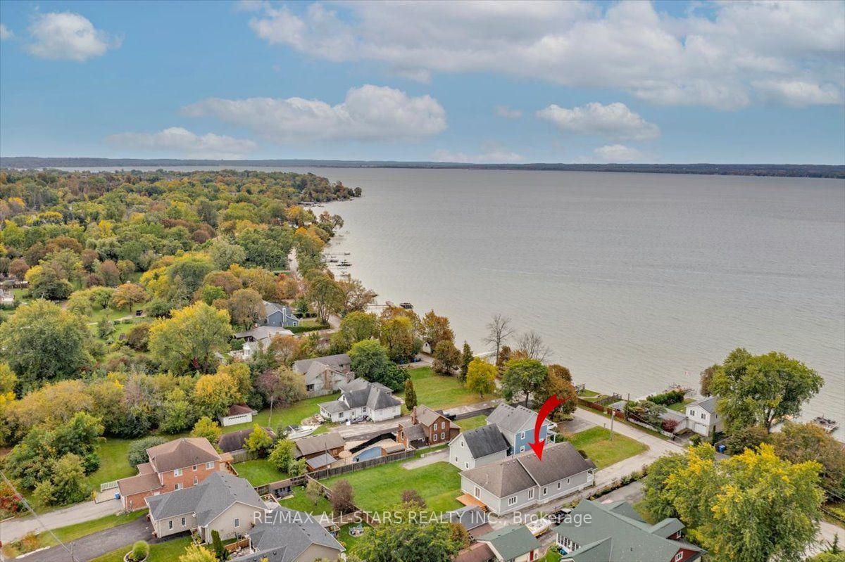 Photo 29 of 369 Lake Drive, Georgina, Historic Lakeshore Communities — HOMEH