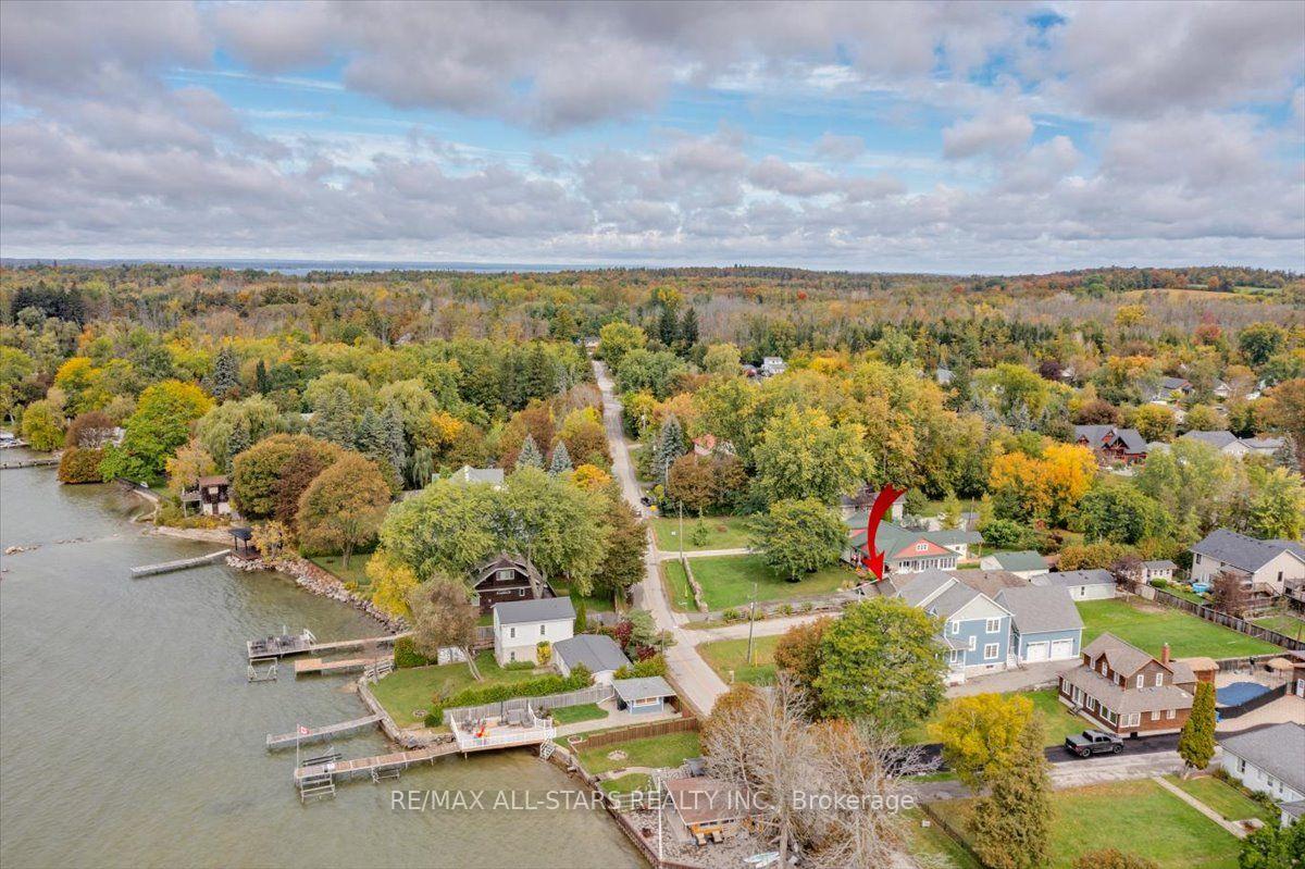 Photo 31 of 369 Lake Drive, Georgina, Historic Lakeshore Communities — HOMEH