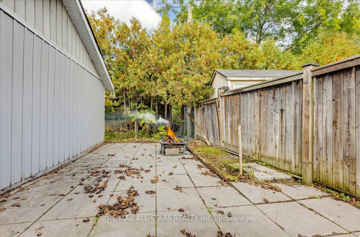Photo 35 of 369 Lake Drive, Georgina, Historic Lakeshore Communities — HOMEH